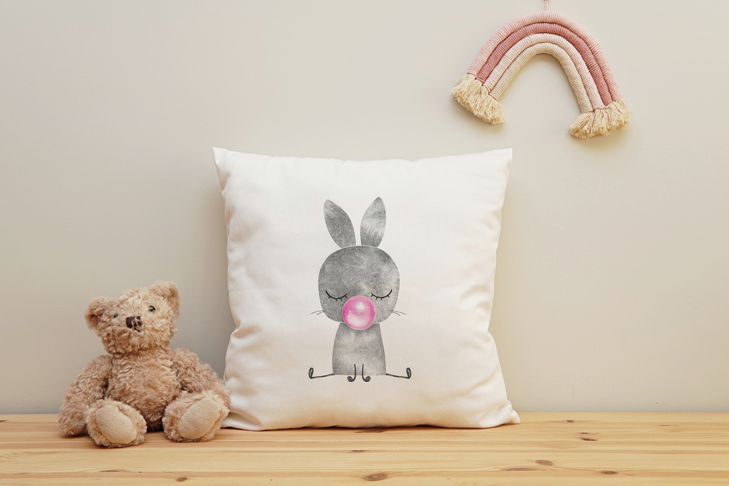 queence Dekokissen »Hase mit Kaugummi«, Kissenhülle mit HD Premium Druck, geruchsneutral, 40x40cm