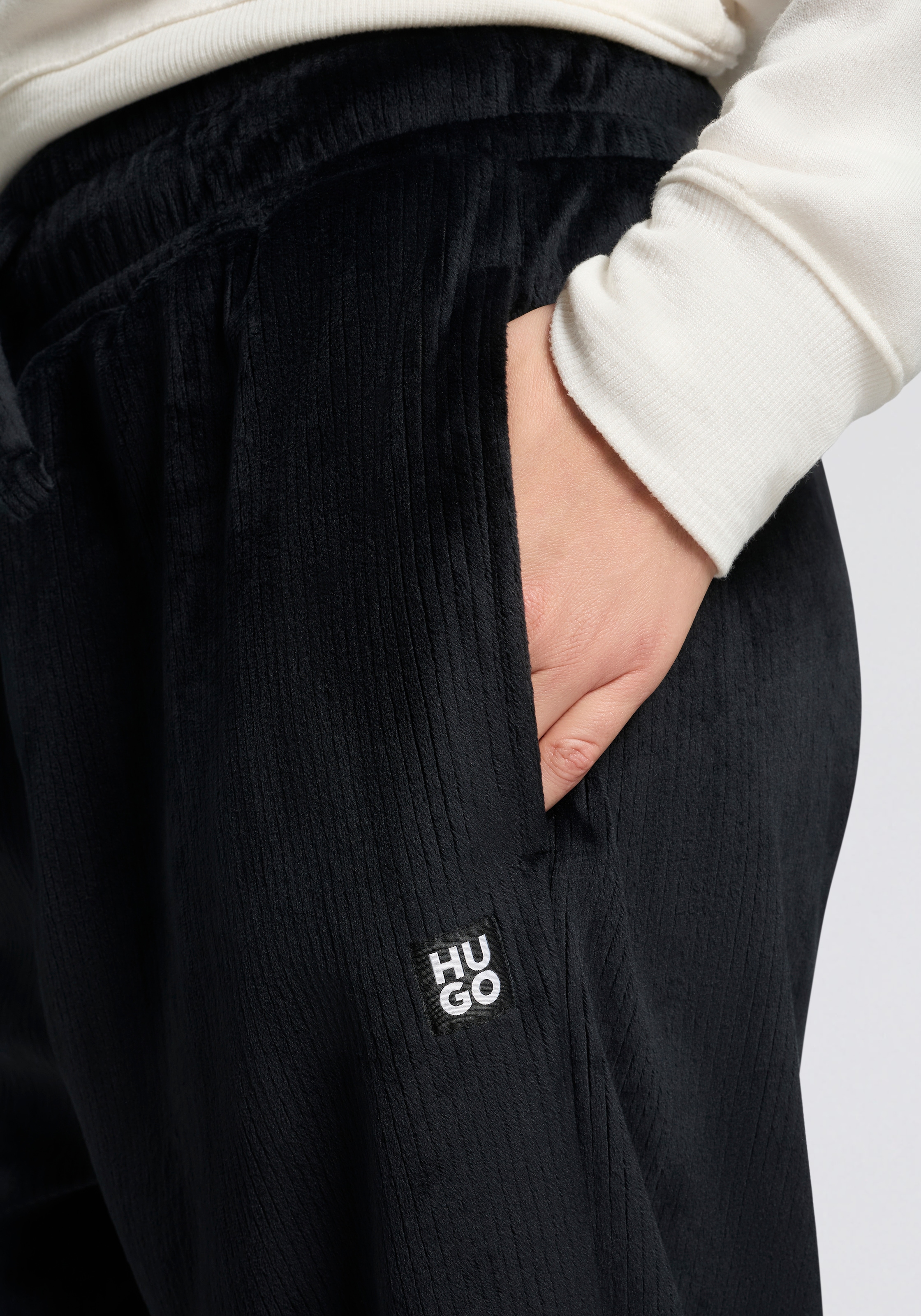 HUGO Underwear Sweathose »VELVET«  mit leichtem Glanz