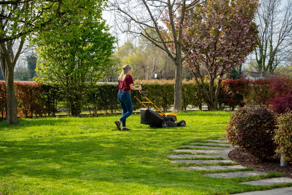 STIGA GARDEN Akkurasenmäher »Collector 48 AE«, inkl. 4 Ah Akku und Schnell-Ladegerät