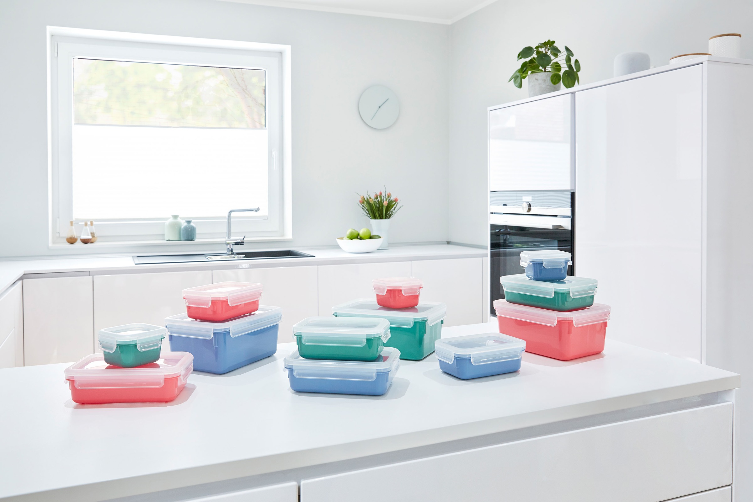 Emsa Frischhaltedose »Clip & Close Color Edition«, (Set, 4 tlg.), 0,2/0,55/0,8/2,2L, Kunststoff, auslaufsicher, hygienisch, innovativ