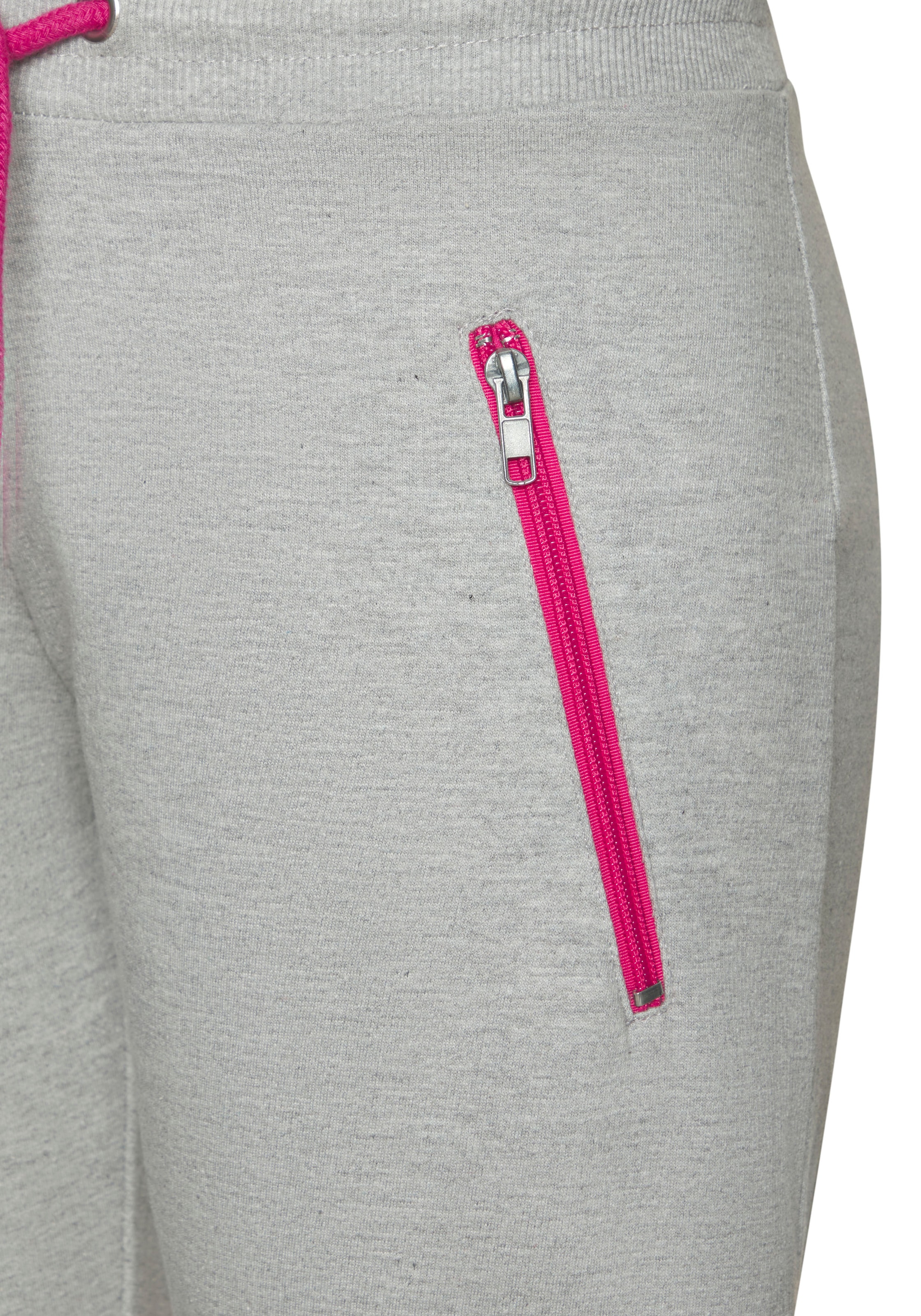 KangaROOS Sweathose, mit kontrastfarbenen Details, Loungewear