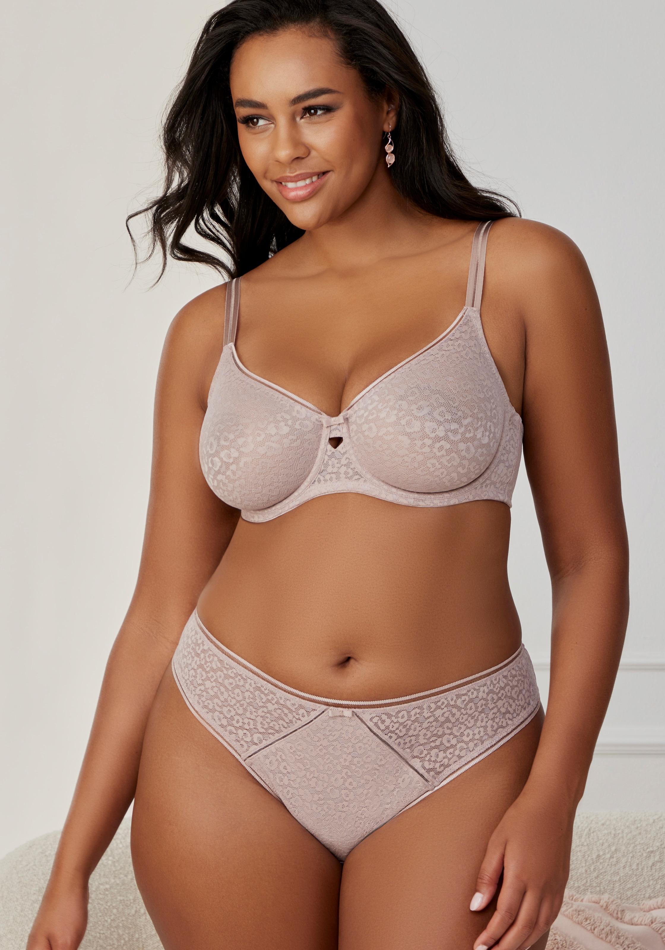 Nuance Minimizer-BH, mit Bügel aus schöner Allover-Jacquardspitze im angesagten Leo-Look