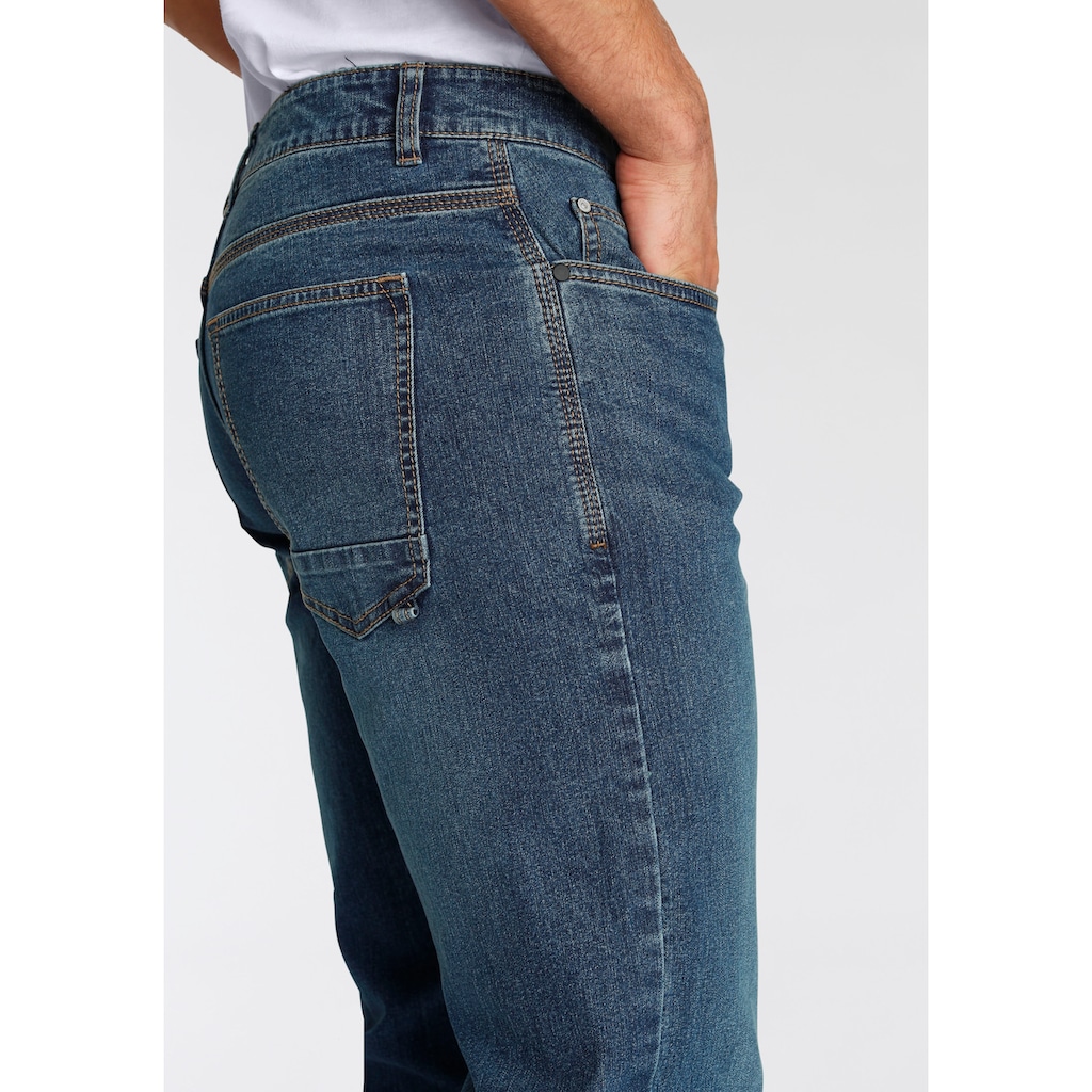 AJC Straight-Jeans, mit leichter Waschung