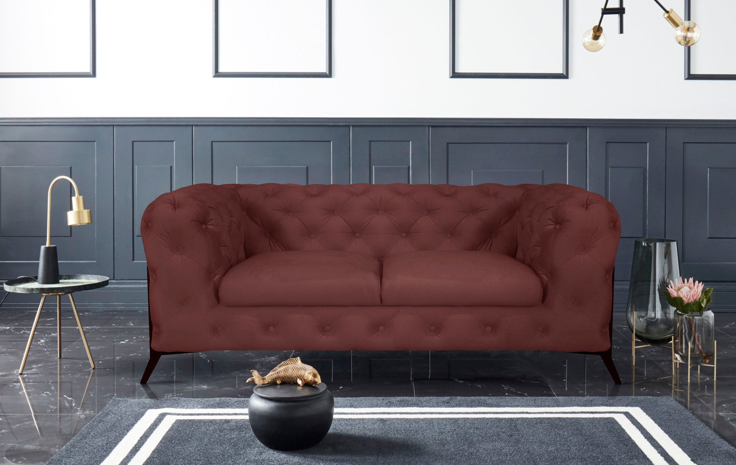 Leonique Chesterfield-Sofa »Amaury«, aufwändige Knopfheftung, moderne Chesterfield Optik, Fußfarbe wählbar