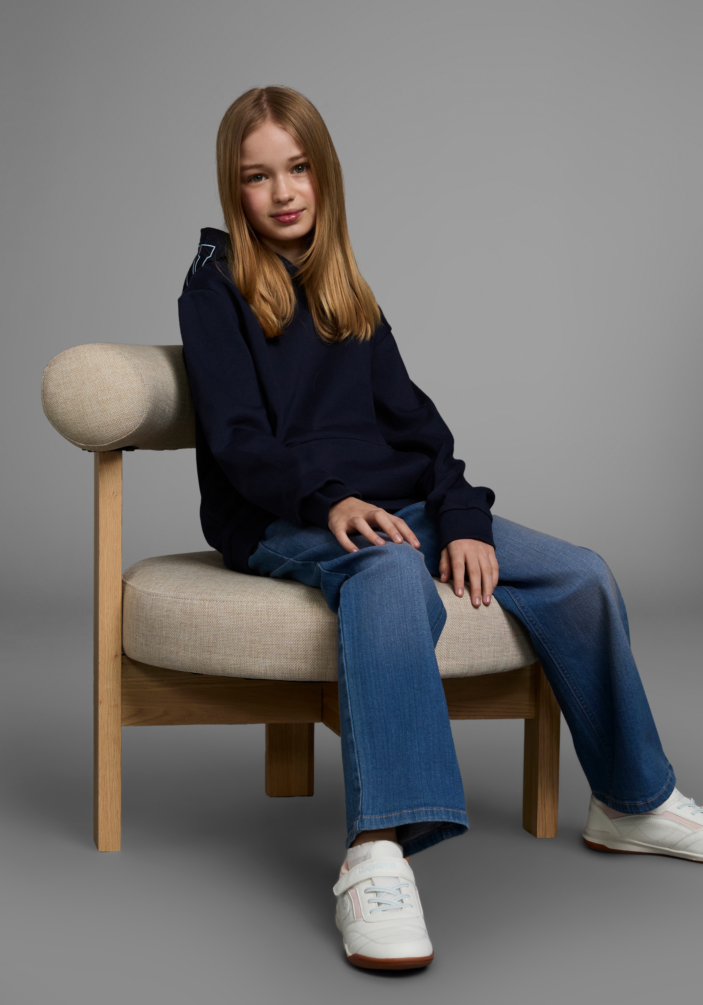 KIDSWORLD Kapuzensweatshirt », Hoodie mit Print auf der Kapuze« Langarm,  weite Passform,  stylischer Druck,  Basic-Stil