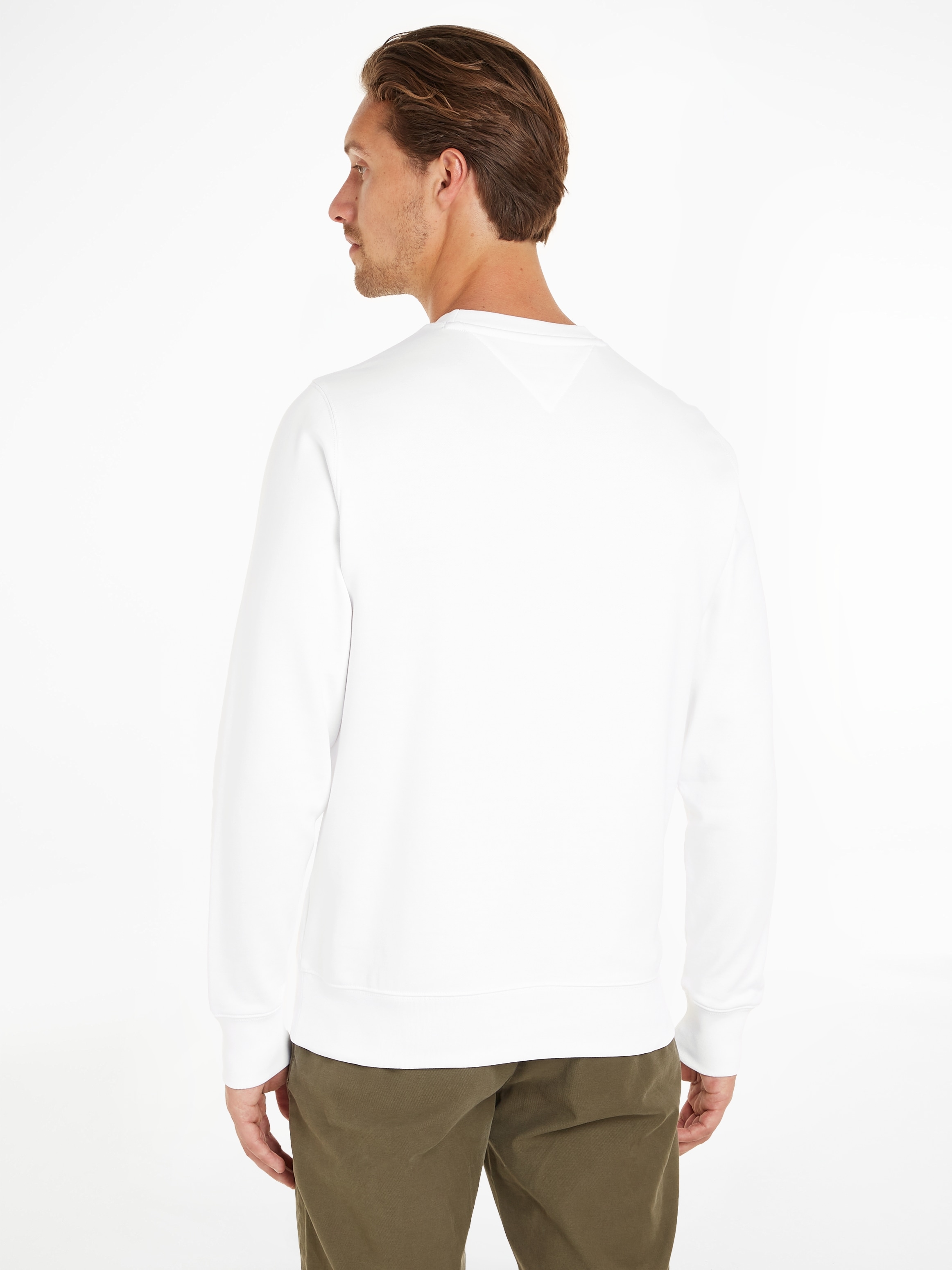 Tommy Hilfiger Sweatshirt »WCC ARCHED modischem SWEATSHIRT«, auf mit der VARSITY online Logodruck kaufen Brust