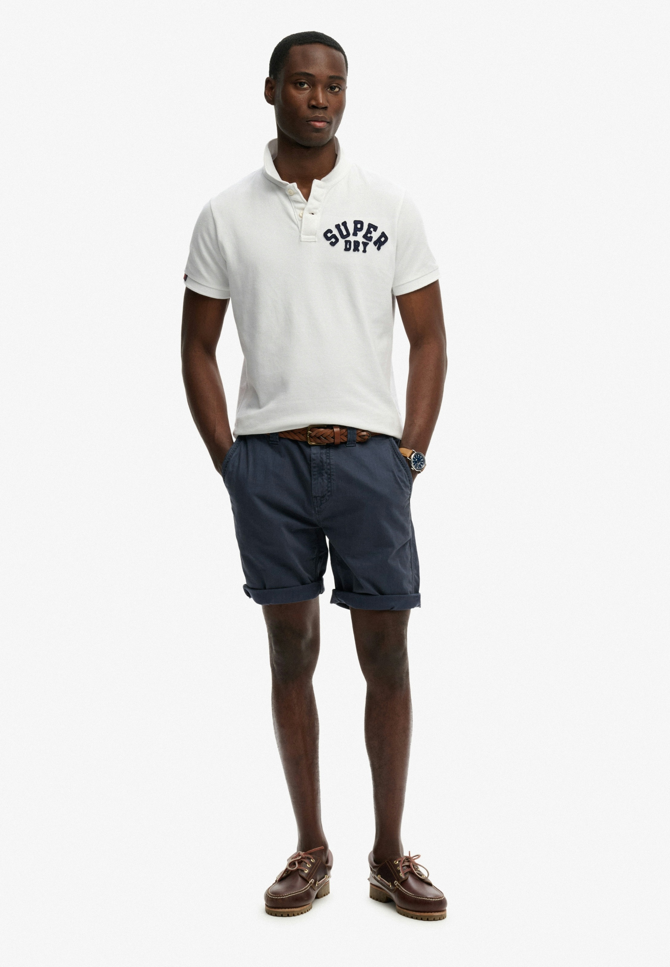 Superdry Chinoshorts »UTILITY CHINO SHORT«  mit Baumwollmischung, Relaxed Fit, knielang, aus Webmaterial