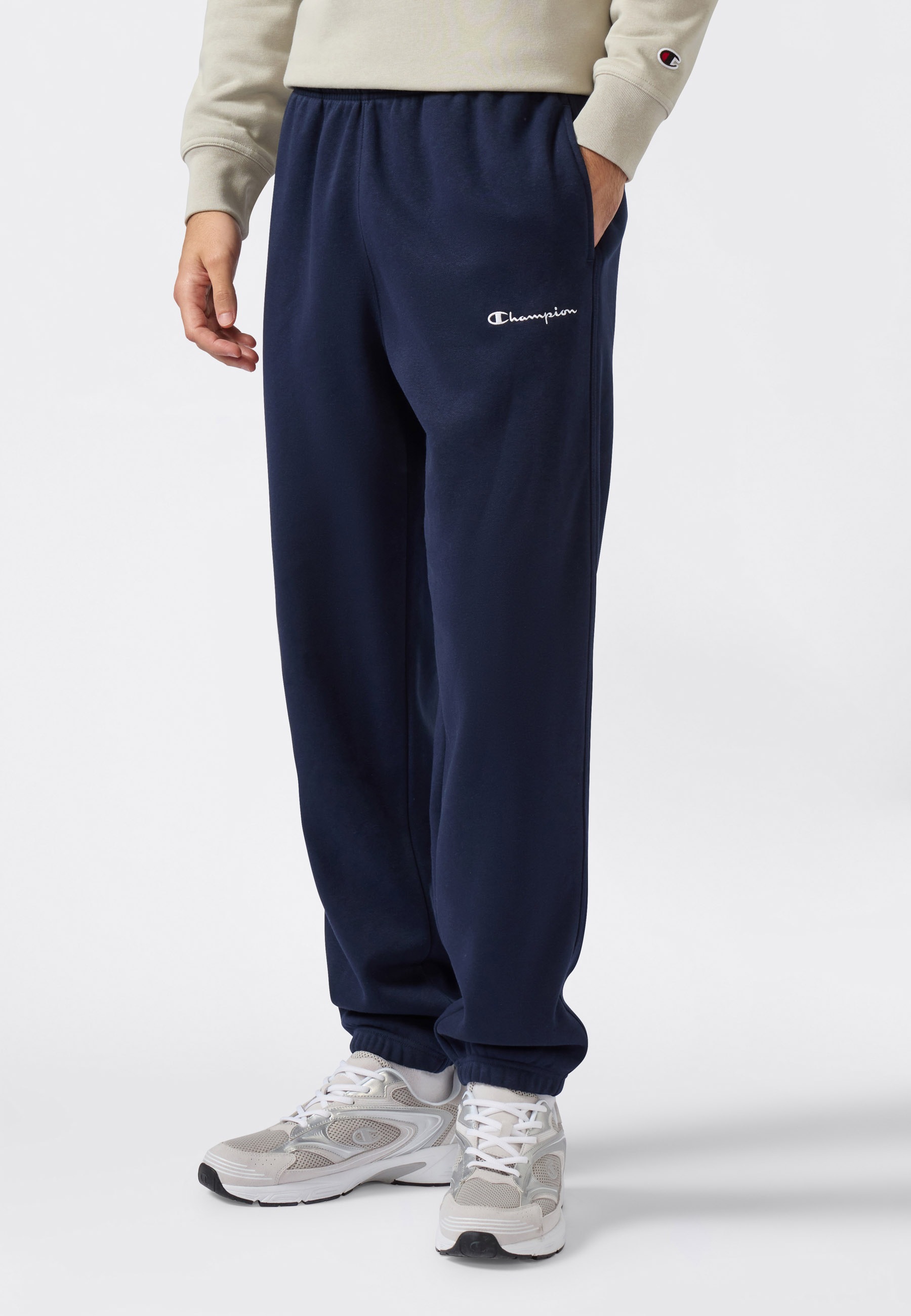 Champion Jogginghose »ICONS Fleece Elastic Cuff Pants«  Jogginghose, aus Baumwolle und Polyester, mit elastischen Bündchen