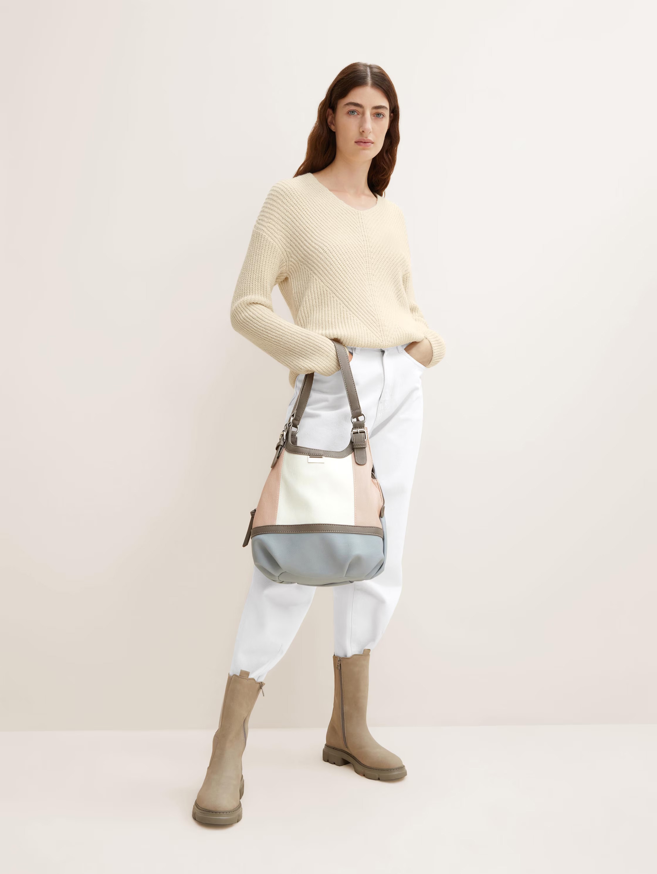 TOM TAILOR Shopper »Juna« aus soft genarbtem ledrigen Material mit glänzenden Metall-Accessoires