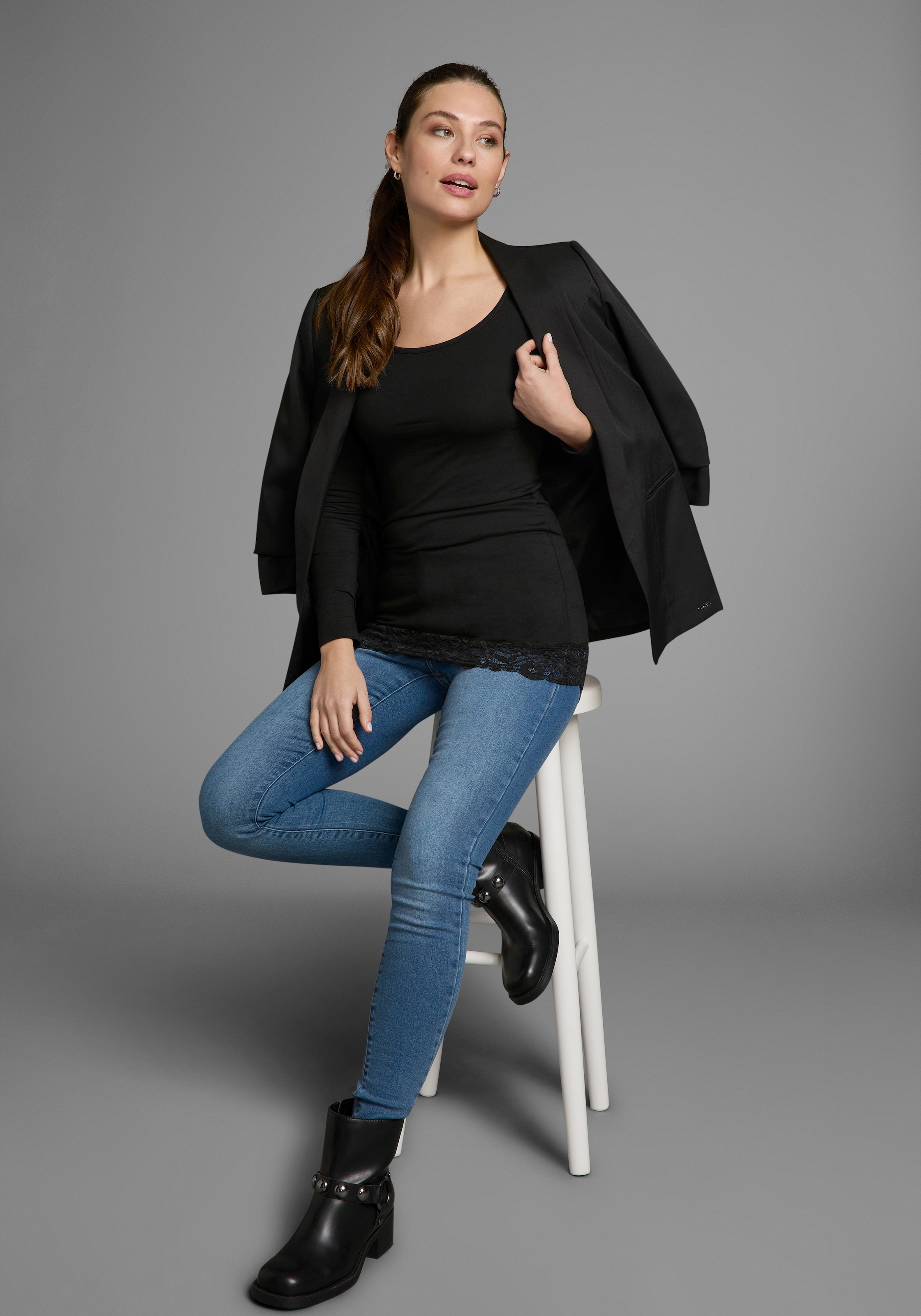 AJC Longshirt Langarm,  figurbetonter Schnitt,  unifarben,  Rundhalsausschnitt