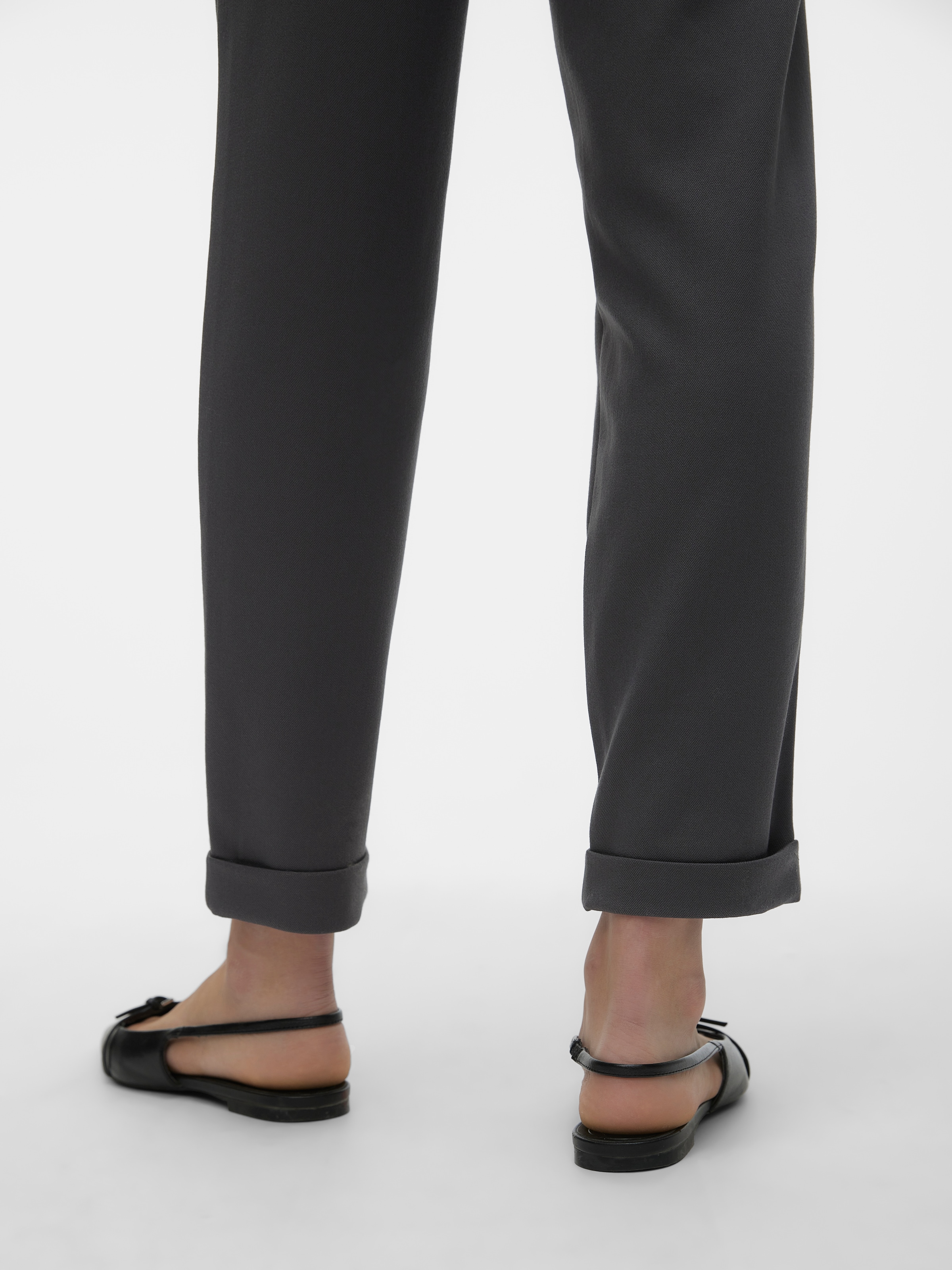 Vero Moda Anzughose »VMMAYA MR LOOSE SOLID PANT NOOS«, knöchelfreie Form mit Saumaufschlag