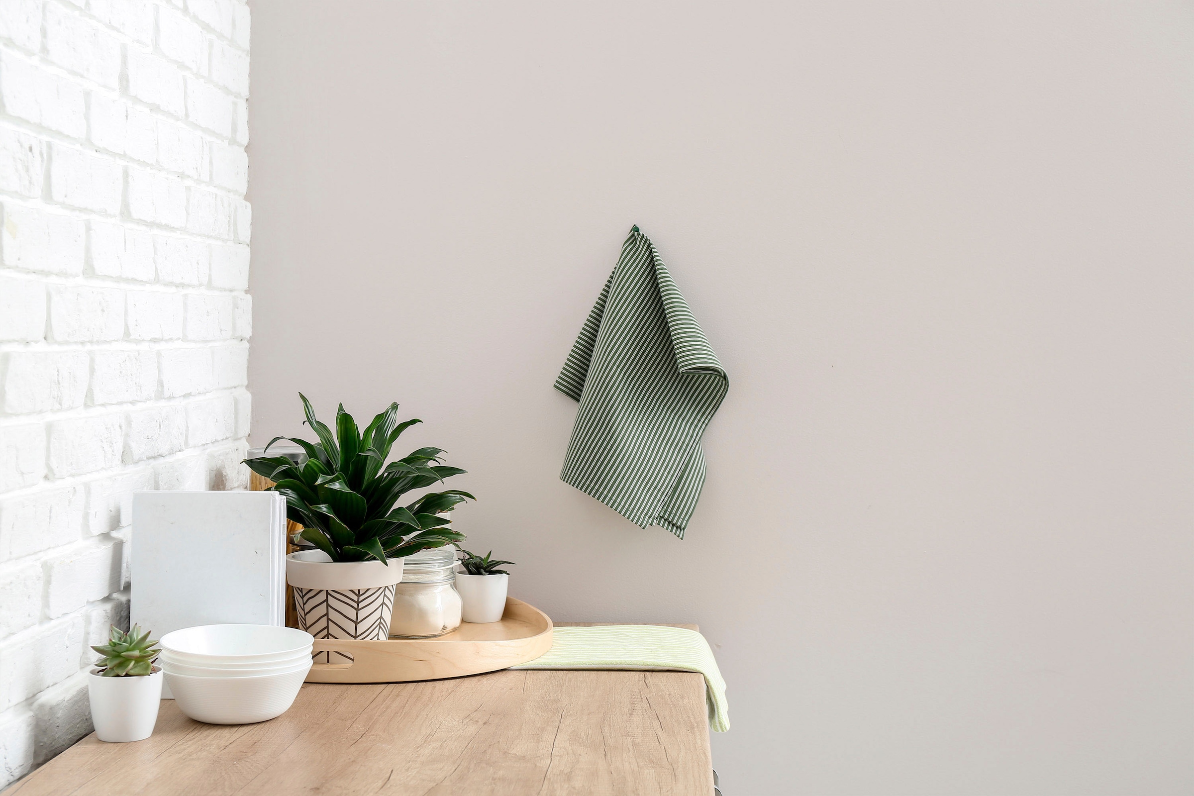 A.S. Création Wand- und Deckenfarbe »Seidenmatt Innenfarbe THE COLOR KITCHEN« für Wohnzimmer Schlafzimmer Flur Küche, versch. Rosatöne