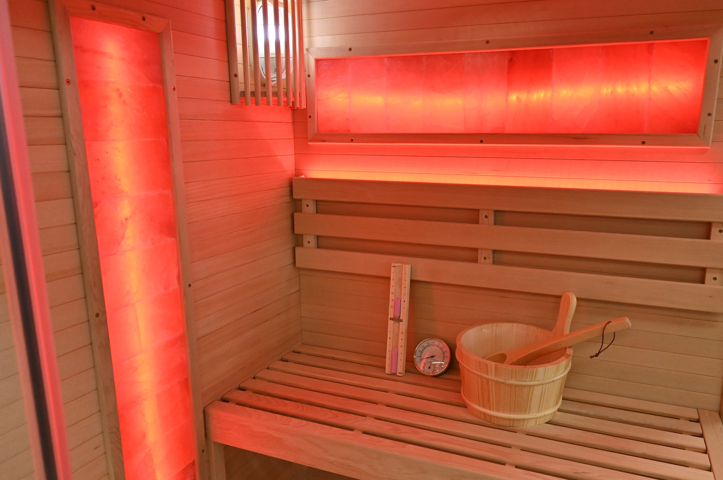 Sanotechnik Sauna »LUXOR 1« inkl. Salzsteine und Saunaofen