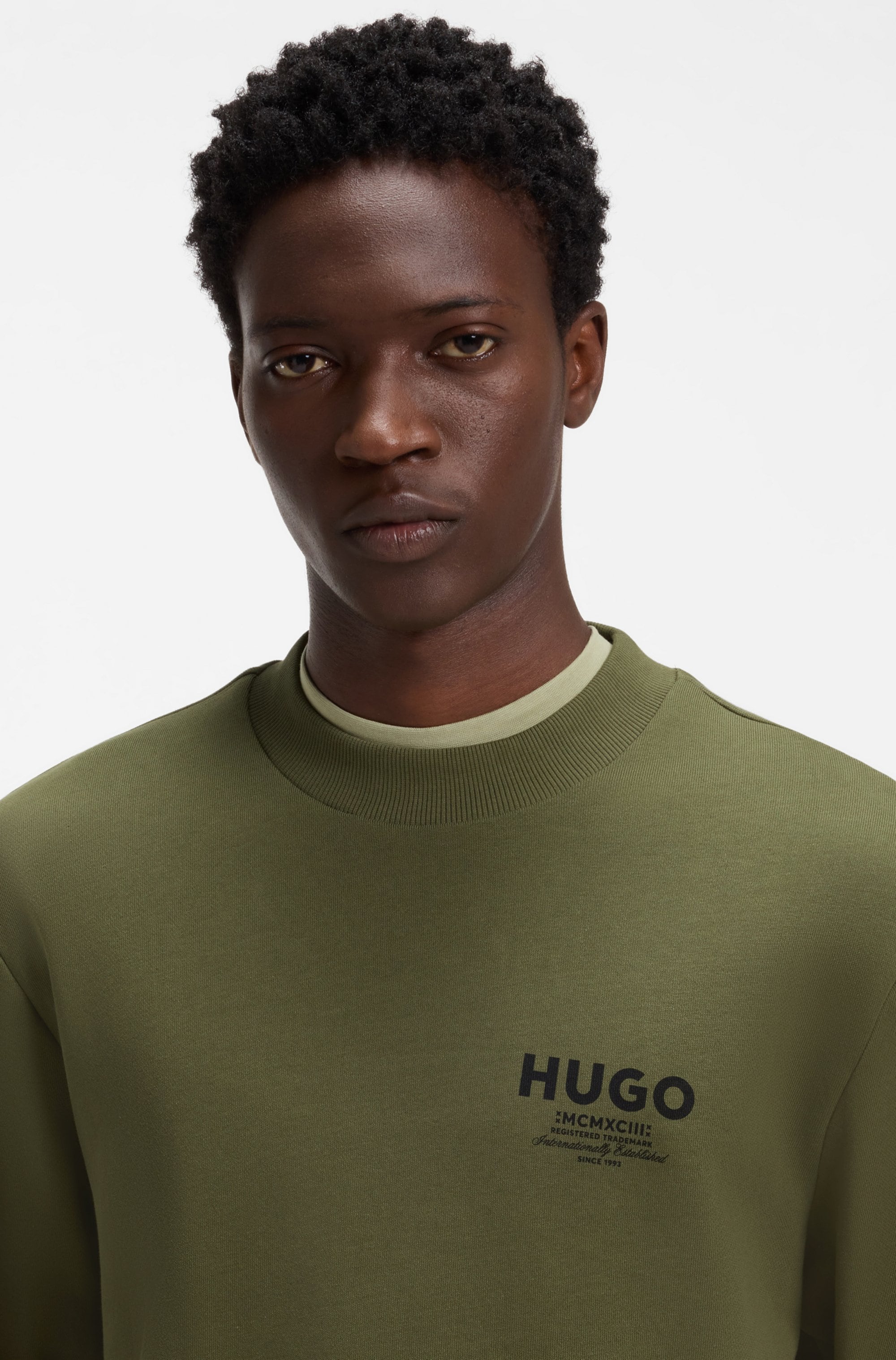 HUGO Sweatshirt »Nespon«, Rundhalsausschnitt, Regular Fit, reine Baumwolle
