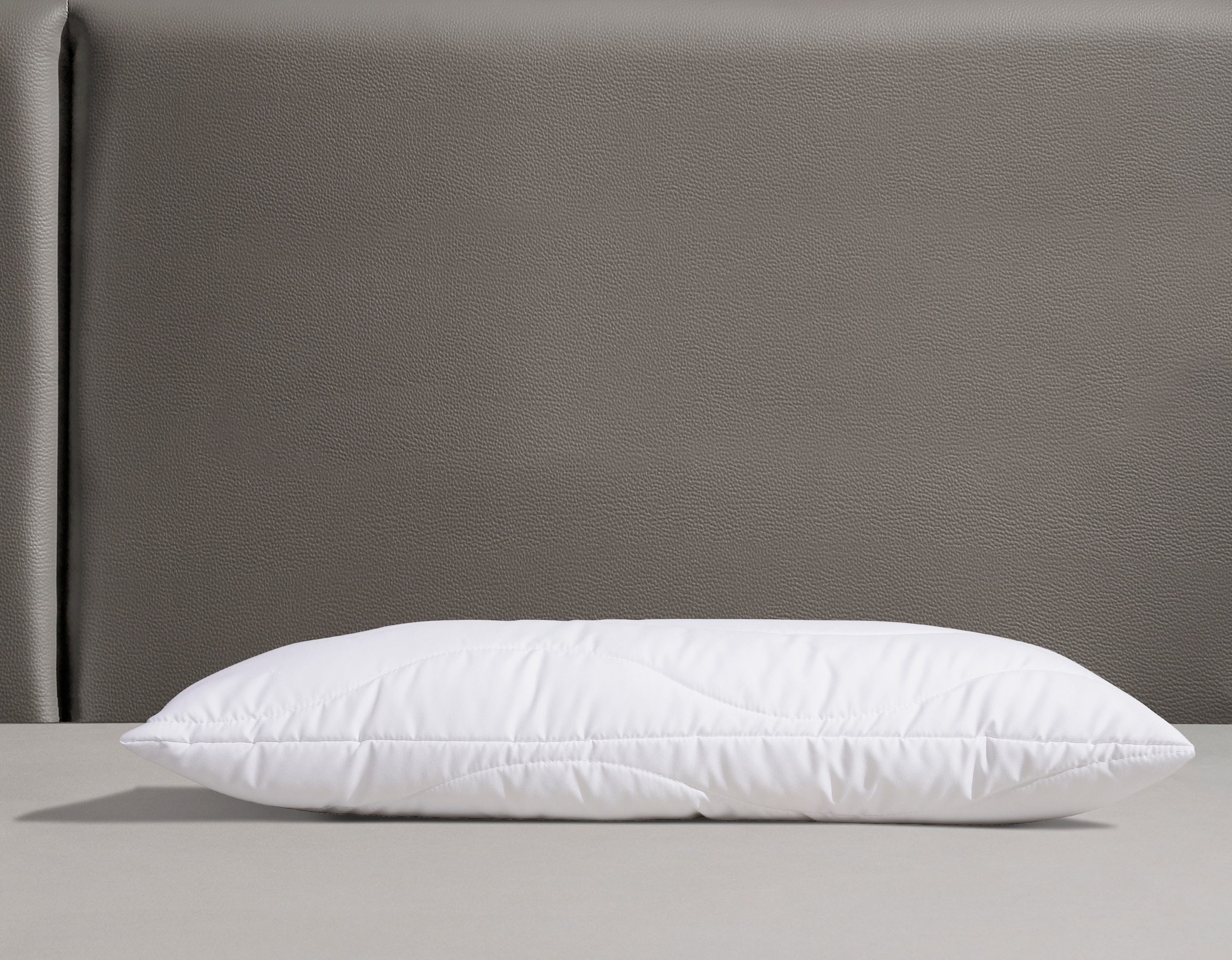 Beco Kopfkissen »Sanalux Protect«, Füllung: Faserbällchen aufschüttelbar, Bezug: Baumwolle oder Polyester, (1 St.), für Hausstauballergiker eine gute Empfehlung.