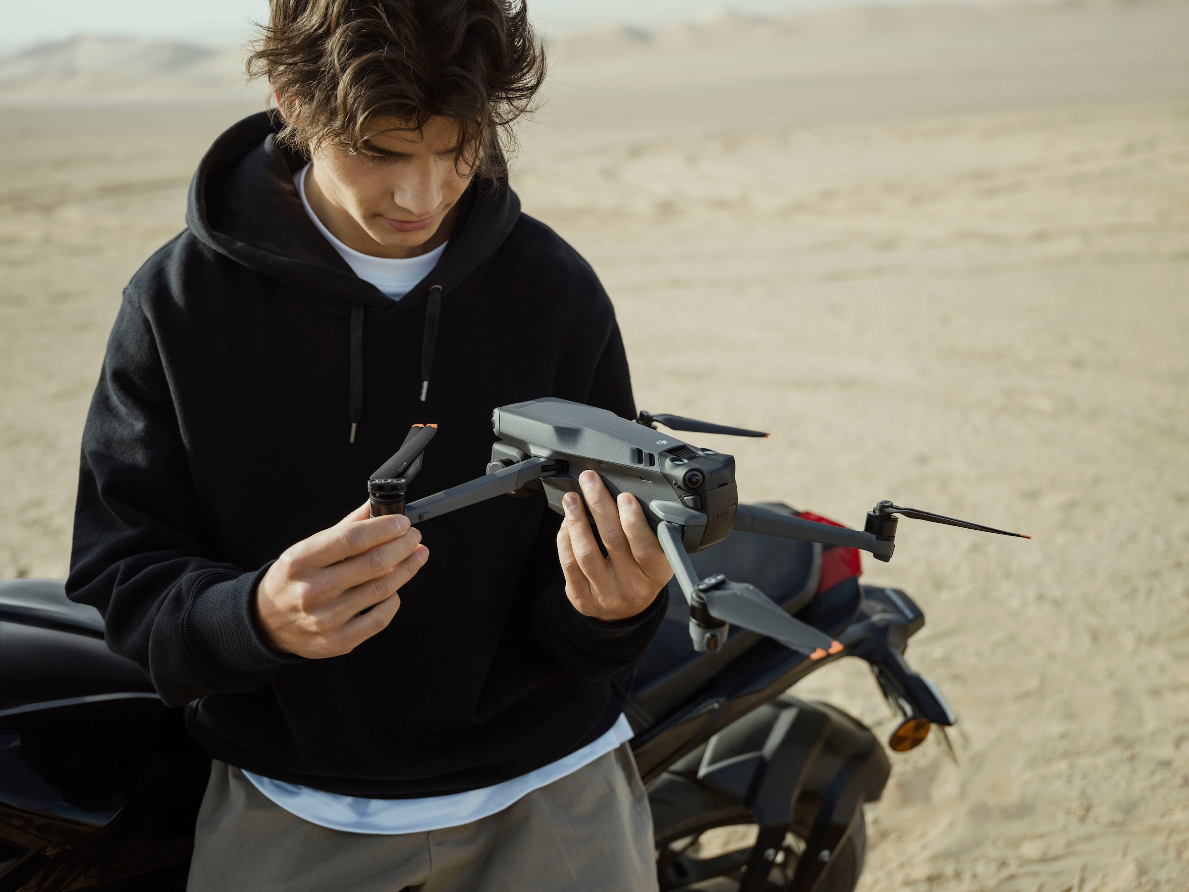 DJI Drohne »DJI Mavic 3 Cine Premium Combo«