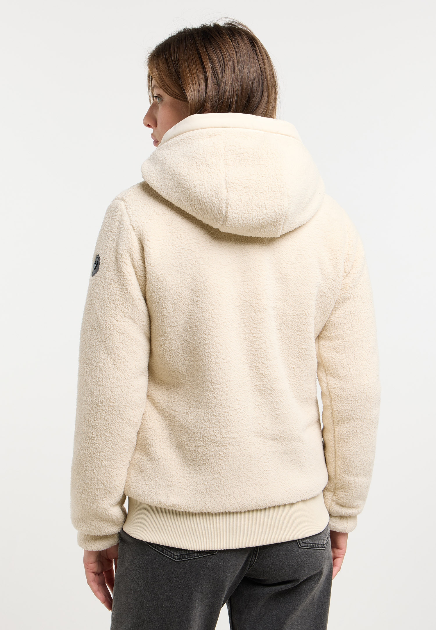 Ragwear Fleecejacke »COUSY SHORT« mit Kapuze hüftlange Länge, mit Reißverschluss, figurumspielende Passform
