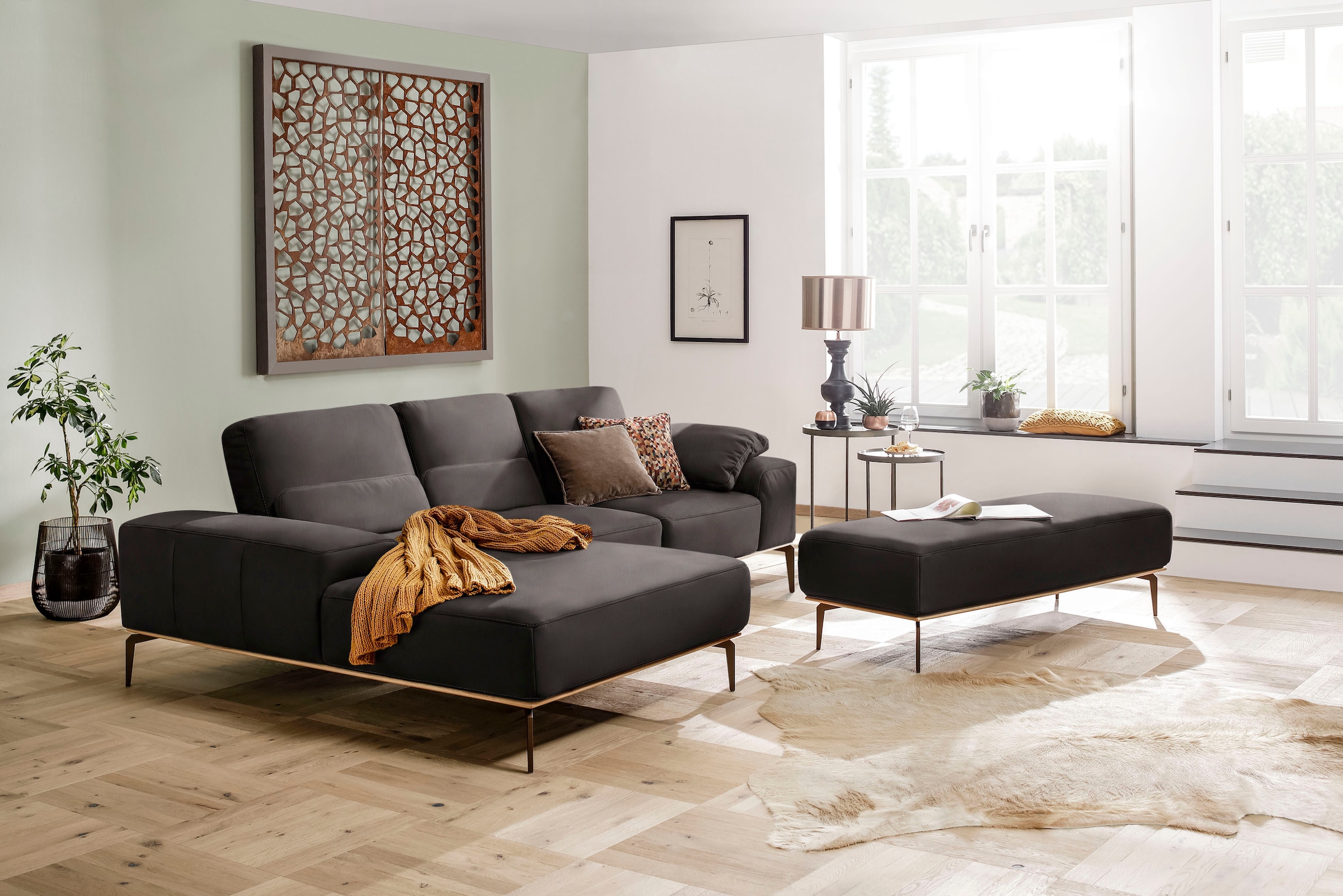 W.SCHILLIG Ecksofa »run, Designsofa mit tollem Sitzkomfort, bequem, L-Form«, mit Holzsockel, Füße in Bronze pulverbeschichtet, Breite 279 cm
