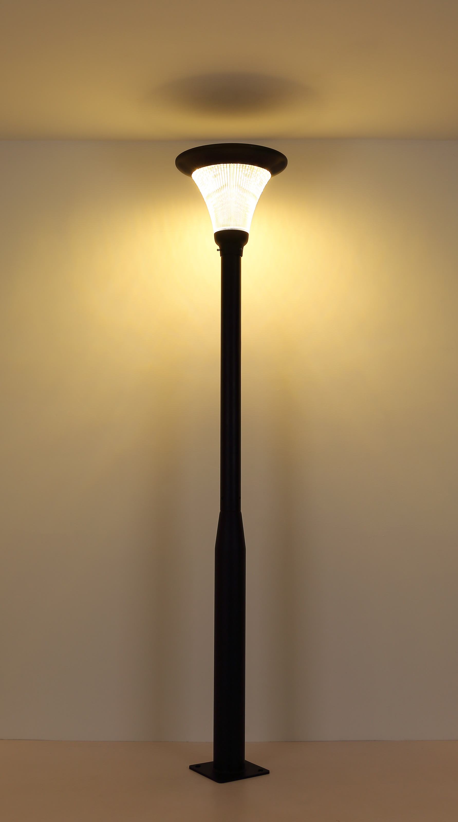 GLOBO LIGHTING LED Solarleuchte »SOLARLEUCHTE ALUMINIUM DRUCKGUSS GRAU, 1XLED« LED-Modul 1 Stk. warmweiß - kaltweiß Solar Garten Terrasse Außenbeleuchtung Dekoleuchten