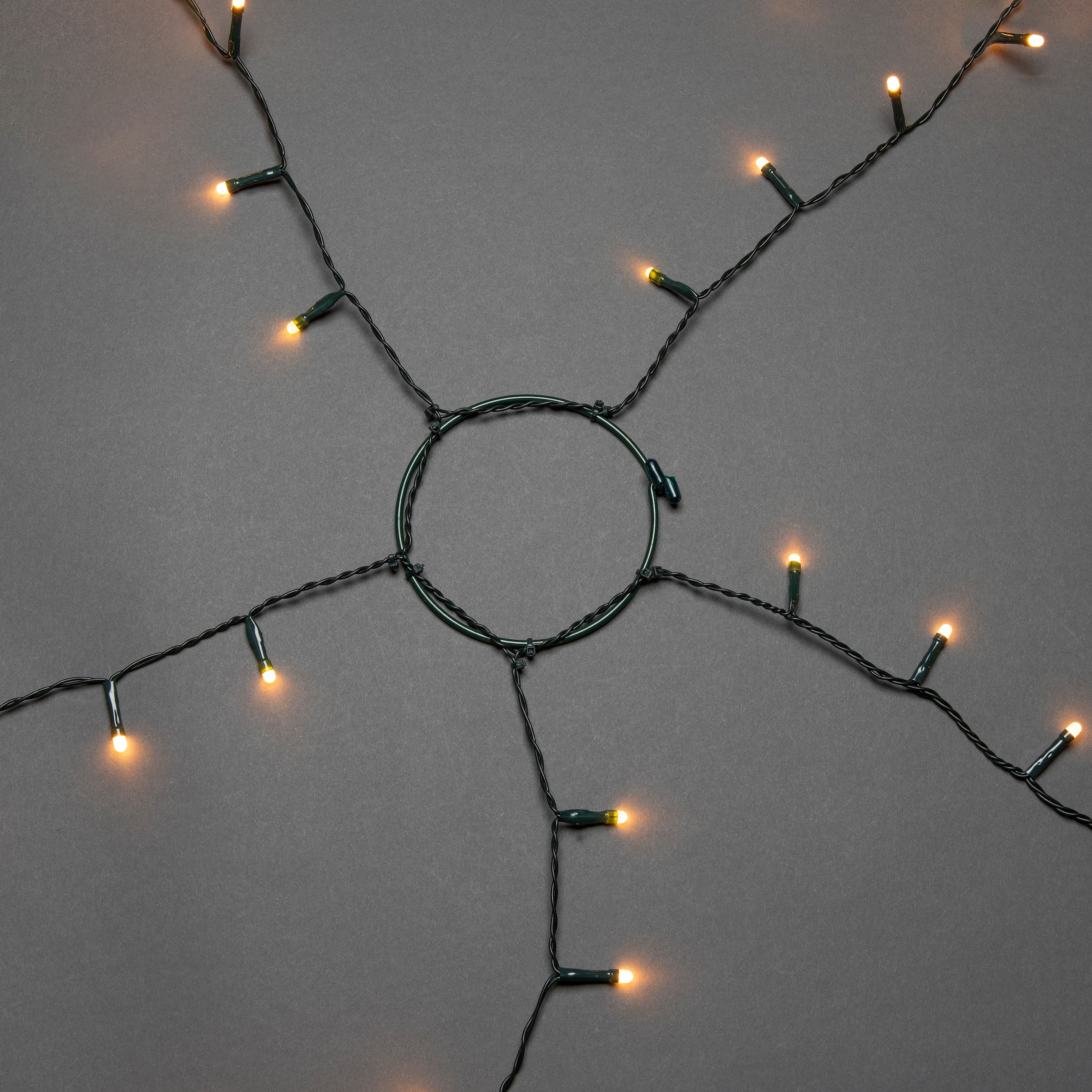 KONSTSMIDE LED-Baummantel »Weihnachtsdeko, Christbaumschmuck«, 200  St.-flammig, LED Lichterkette mit Ring Ø 8, 5 Stränge à 40 Dioden, gefrostet  auf Raten bestellen | Baummäntel
