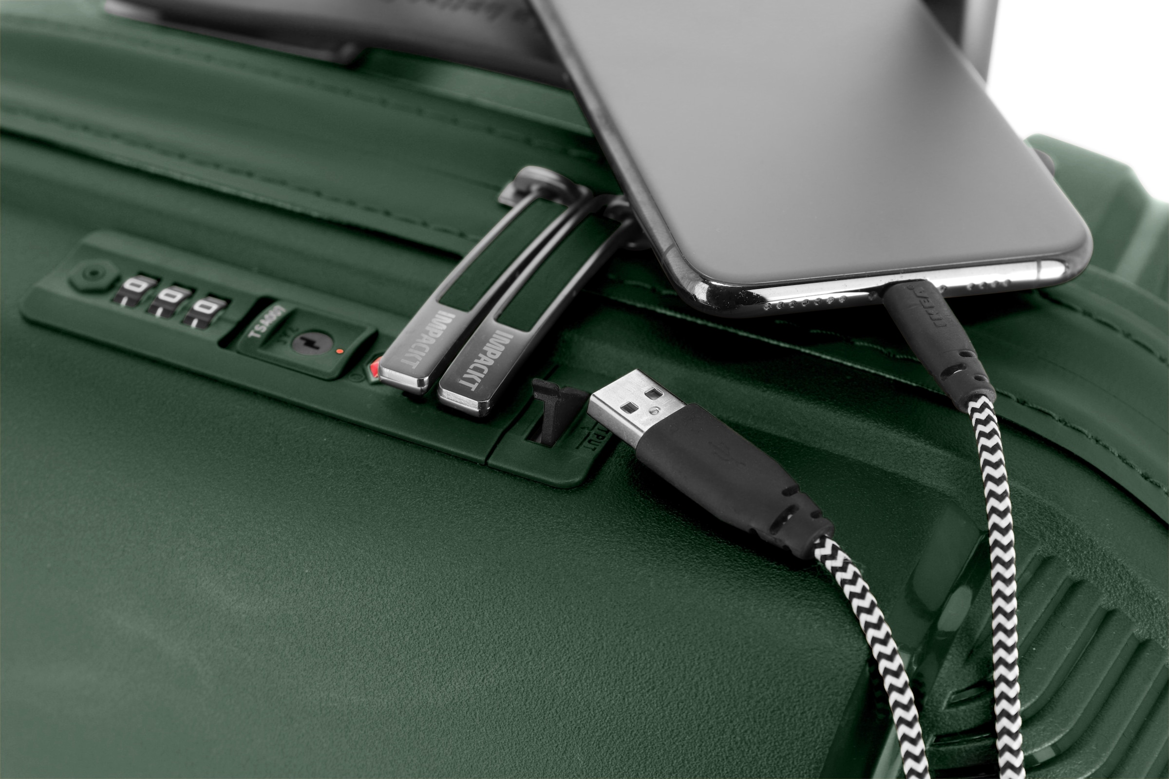 IMPACKT Hartschalen-Trolley »IP1, verschiedene Größen und Farben«, 4 Rollen, Hartschalen-Koffer vegan Koffer Reisegepäck USB-Port TSA Zahlenschloss
