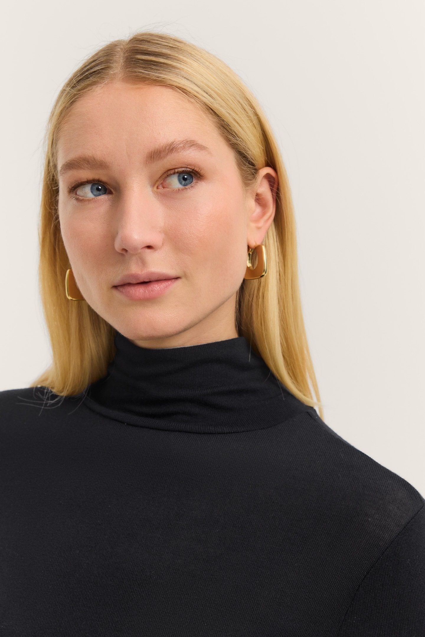 bugatti Sweatshirt »weich & elastisch« in einem Modal-Mix