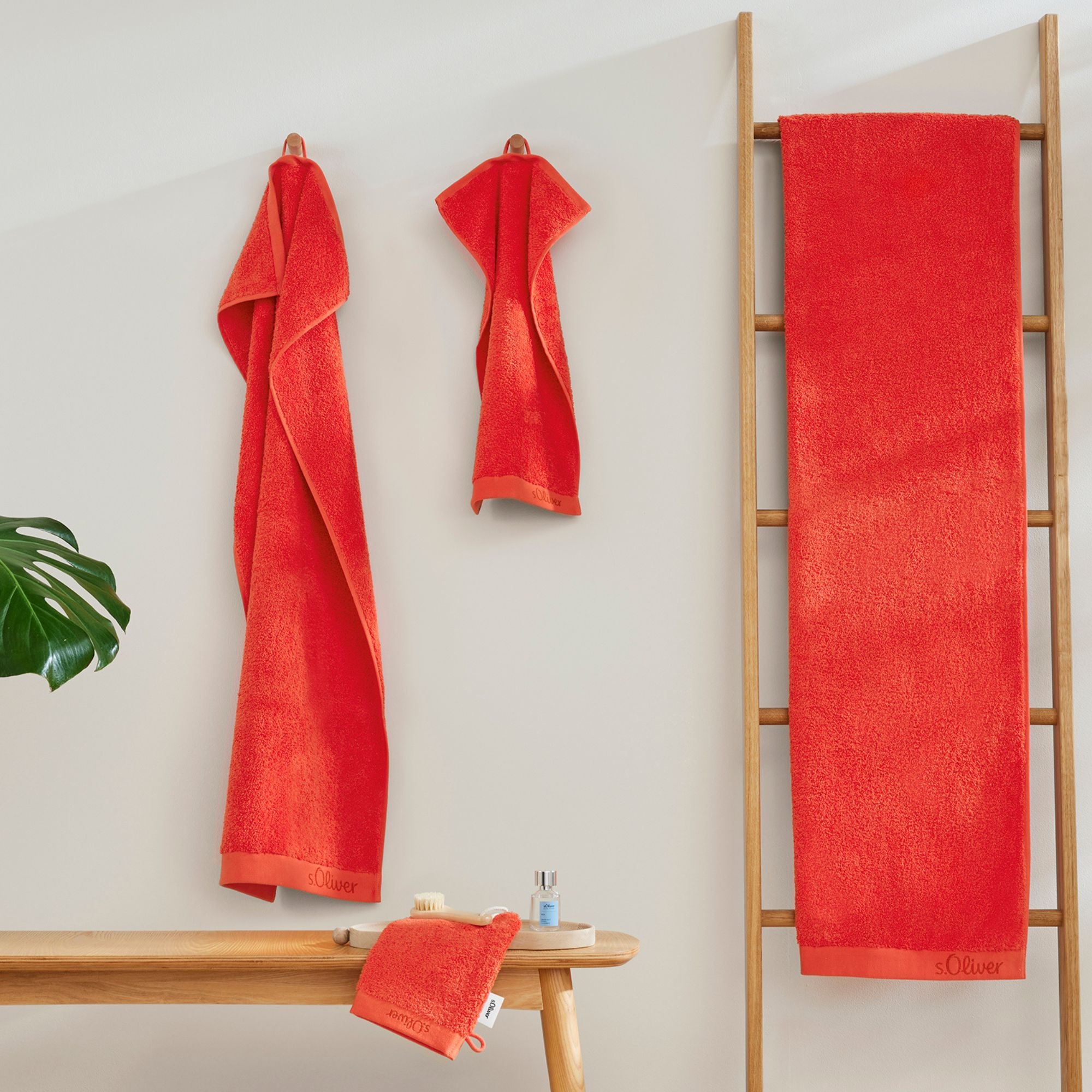 s.Oliver Waschhandschuh »s.Oliver, Premium Qualität, 600 gr/m², auch als Sets erhältlich« große Farbauswahl, auch als Duschtuch, Handtuch, Gästetuch