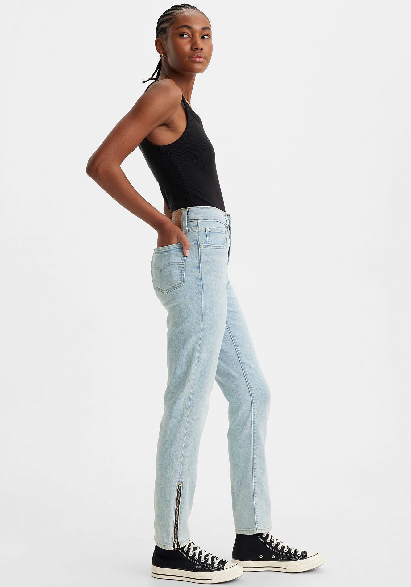 Levi's® 5-Pocket-Jeans »724 BUTTON SHANK«, mit Reisverschlussdetail am Saum