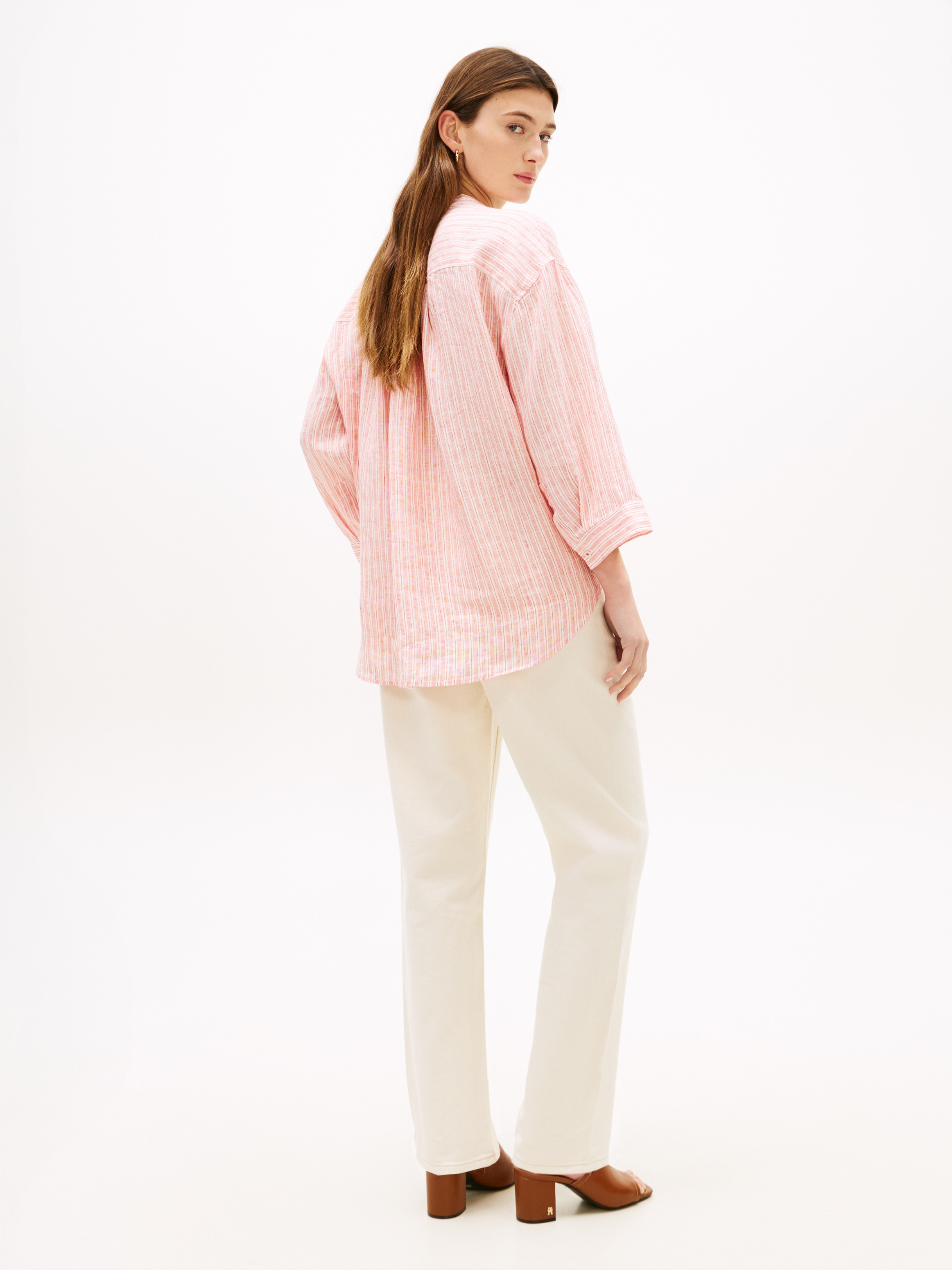 Tommy Hilfiger Shirtbluse »ESS LINEN COLLARLESS SHIRT« mit Logo-Stickerei