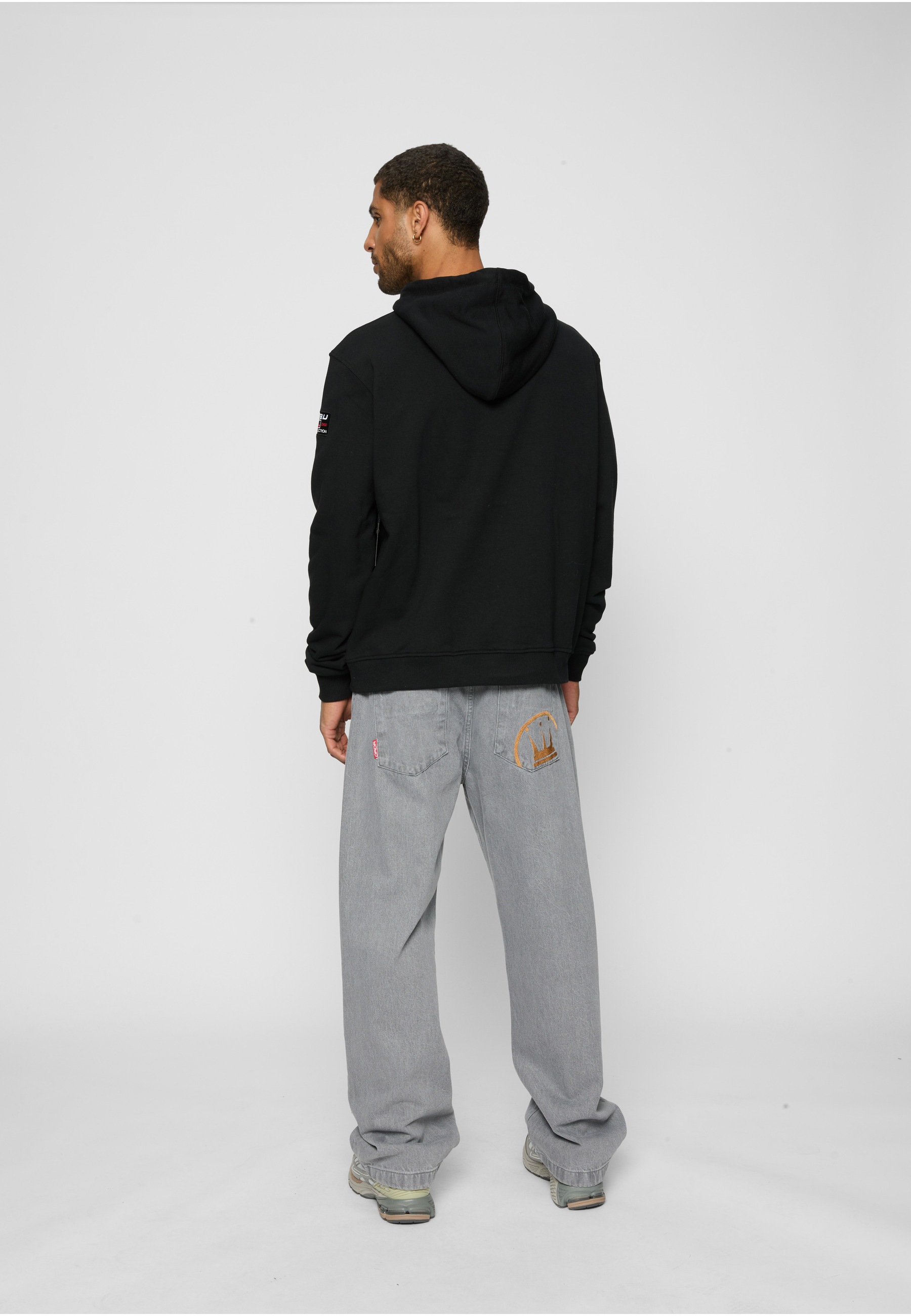 Fubu Kapuzensweatshirt »Fubu FBMQ12110BLK Fubu Classic Hooded Sweatshirt«, 1 Stk.
