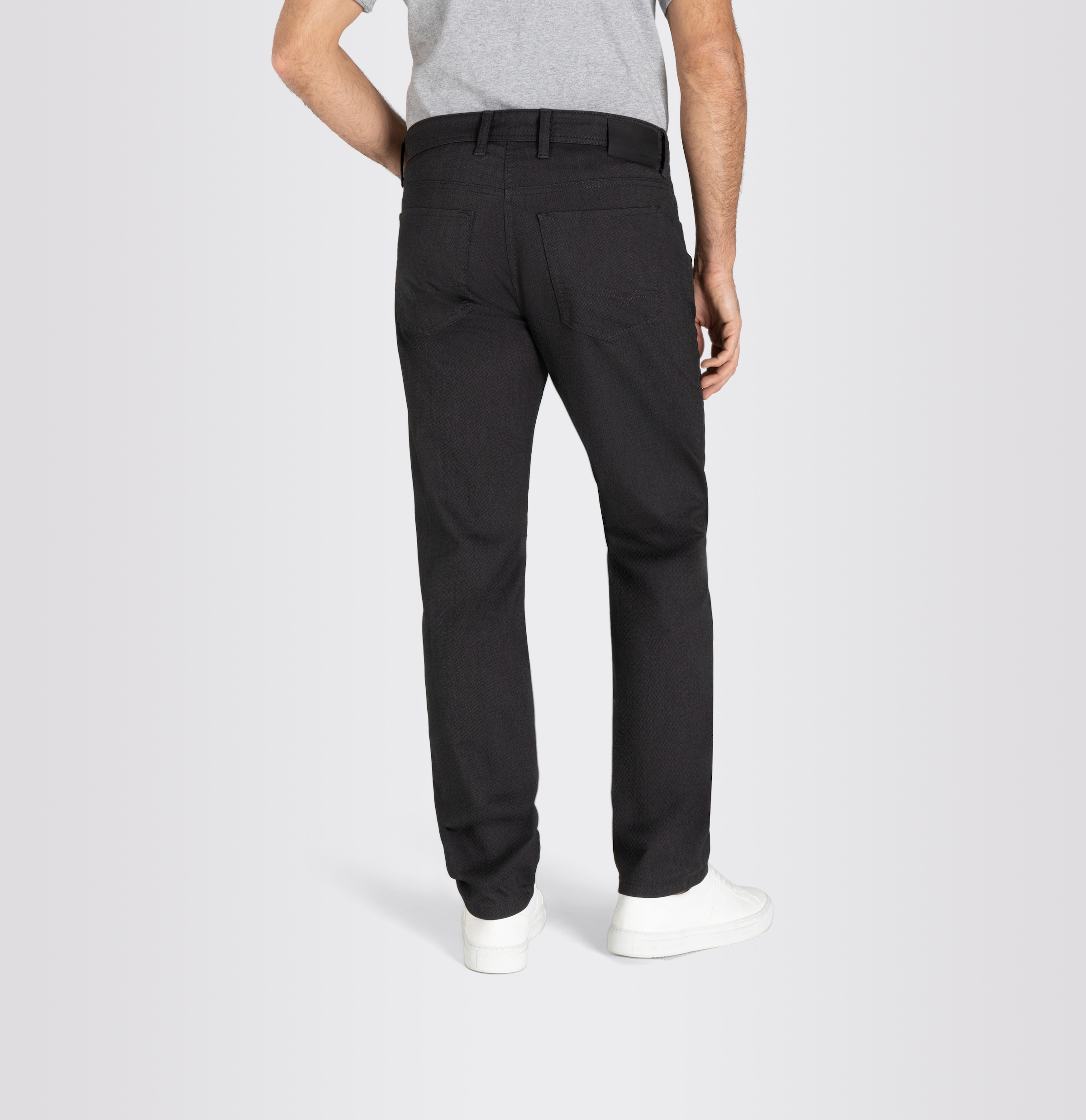 MAC Straight-Jeans »Arne«, in gepflegter Optik, mit Stretch