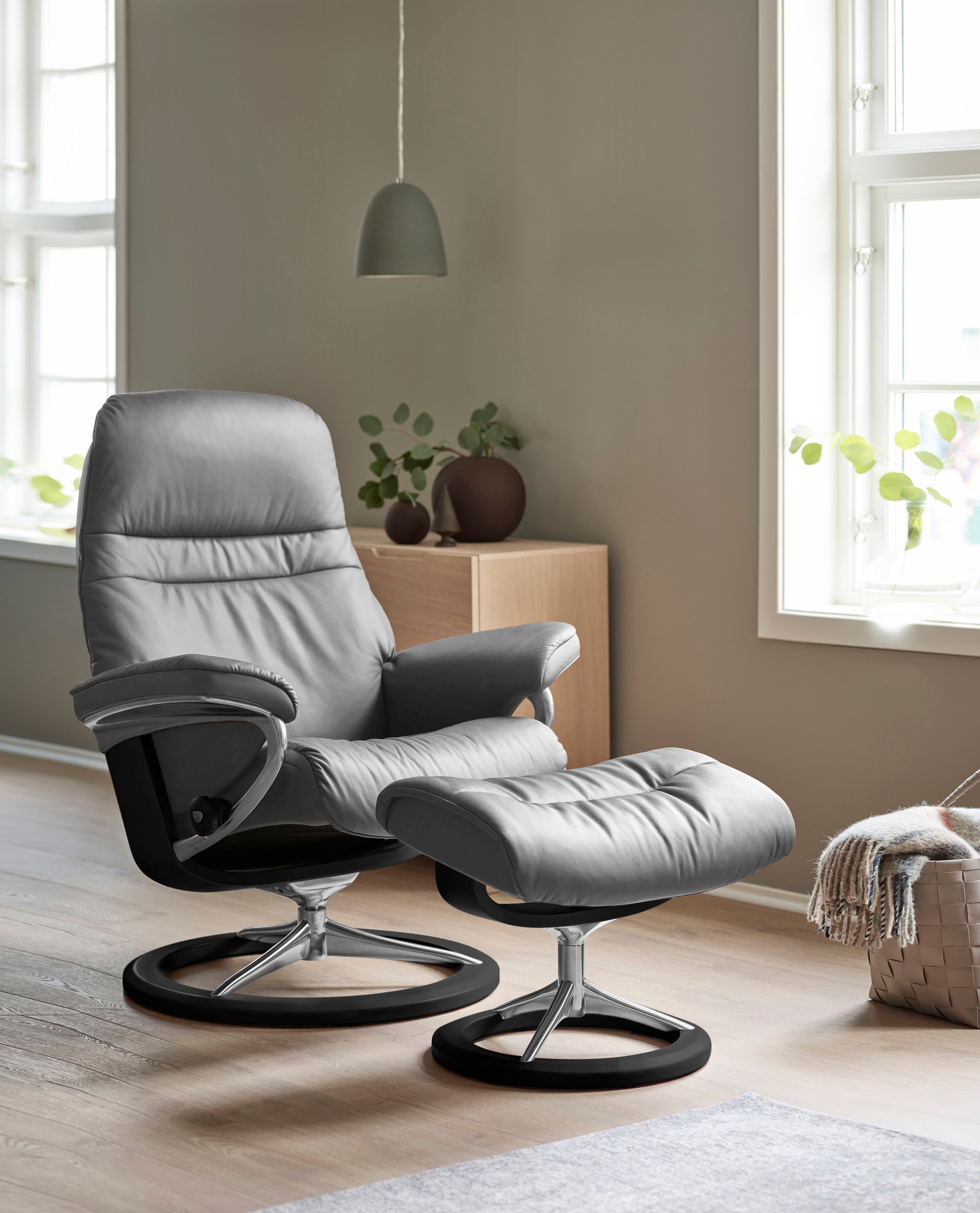 Stressless® Relaxsessel »Sunrise«, (Set, Relaxsessel mit Hocker), mit Signa günstig online kaufen