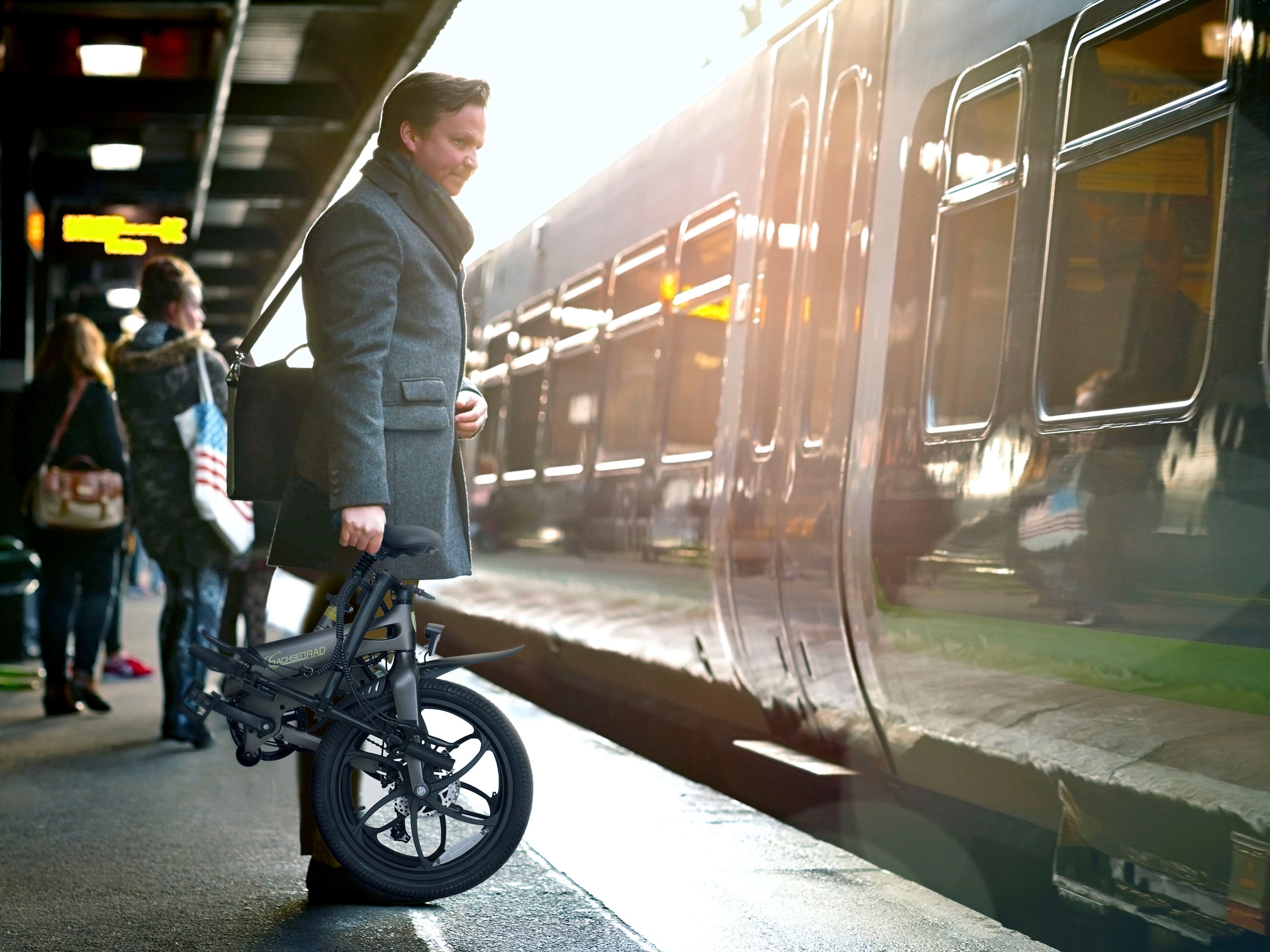 SachsenRad »F11 Pro MagPuma mit Transporttasche« 6 Gang Shimano Kettenschaltung Heckmotor 250 W mit Transporttasche, Rückspiegel, gefederte Sattelstütze