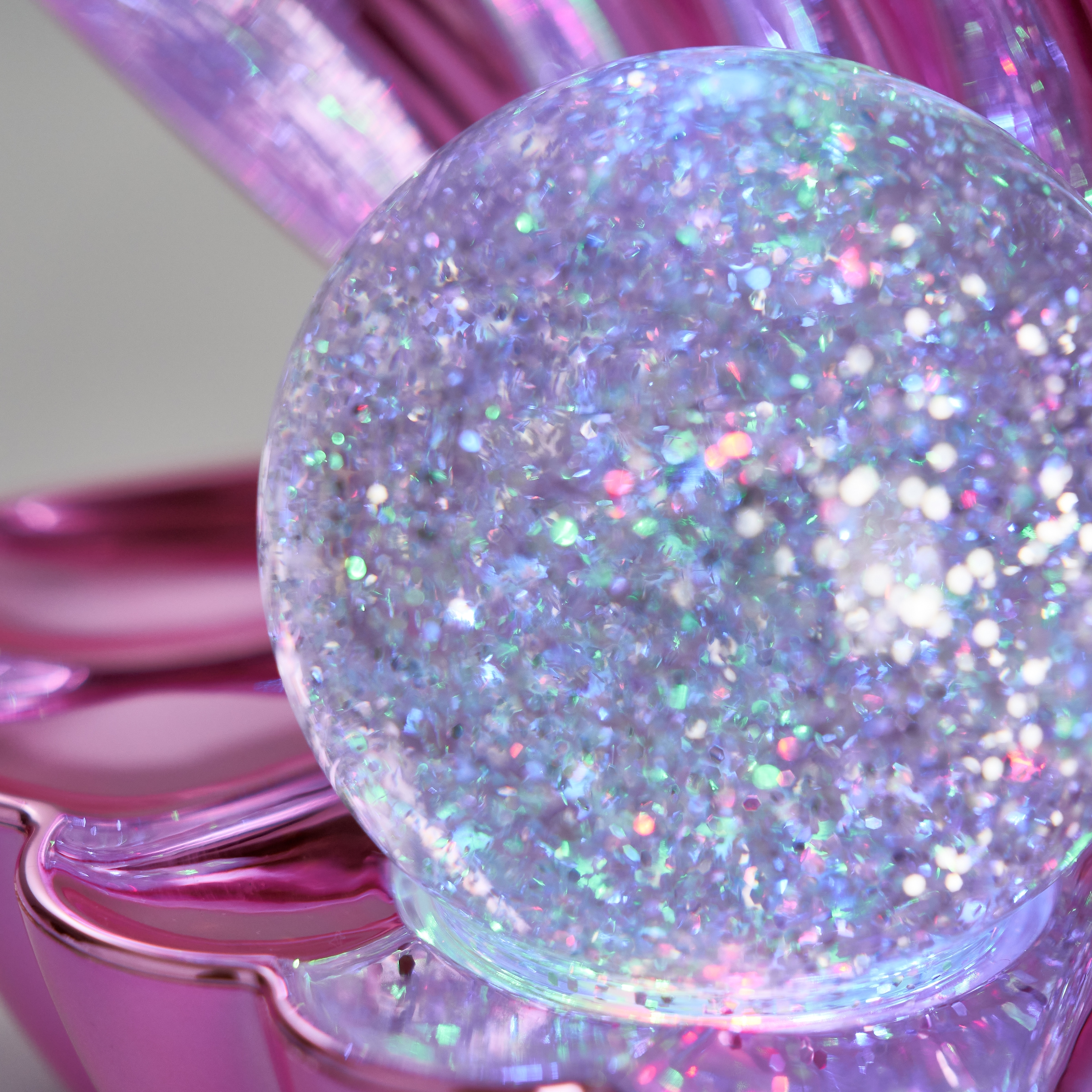 REALITY Leuchten LED Tischleuchte »SHELLY, Deko Tischlampe in Muschelform mit RGB Farbwechsel, 0,8W 15Lm« LED-Board 1 Stk. RGB Muschel Tischlampe mit Glitzerkugel und Farbwechsel inkl USB-Ladekabel
