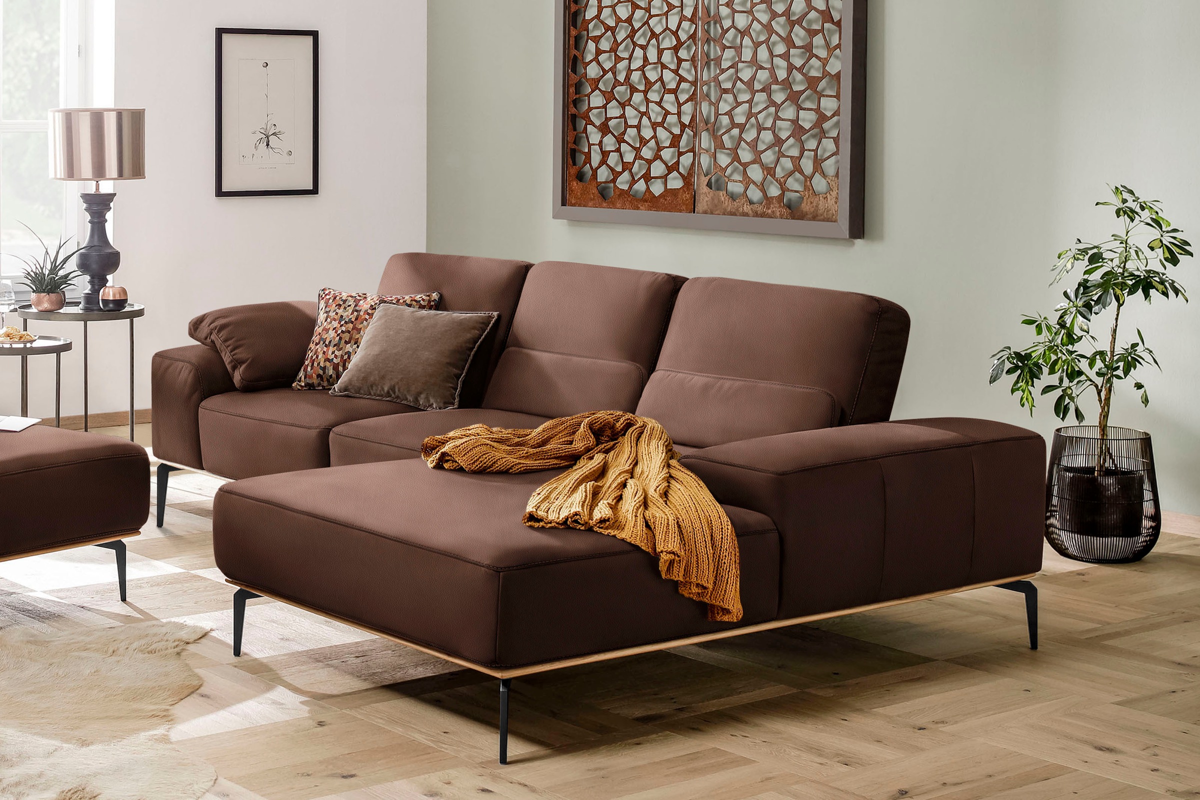 W.SCHILLIG Ecksofa »run, Designsofa mit tollem Sitzkomfort, bequem, L-Form«, mit Holzsockel, Füße in Schwarz pulverbeschichtet, Breite 279 cm