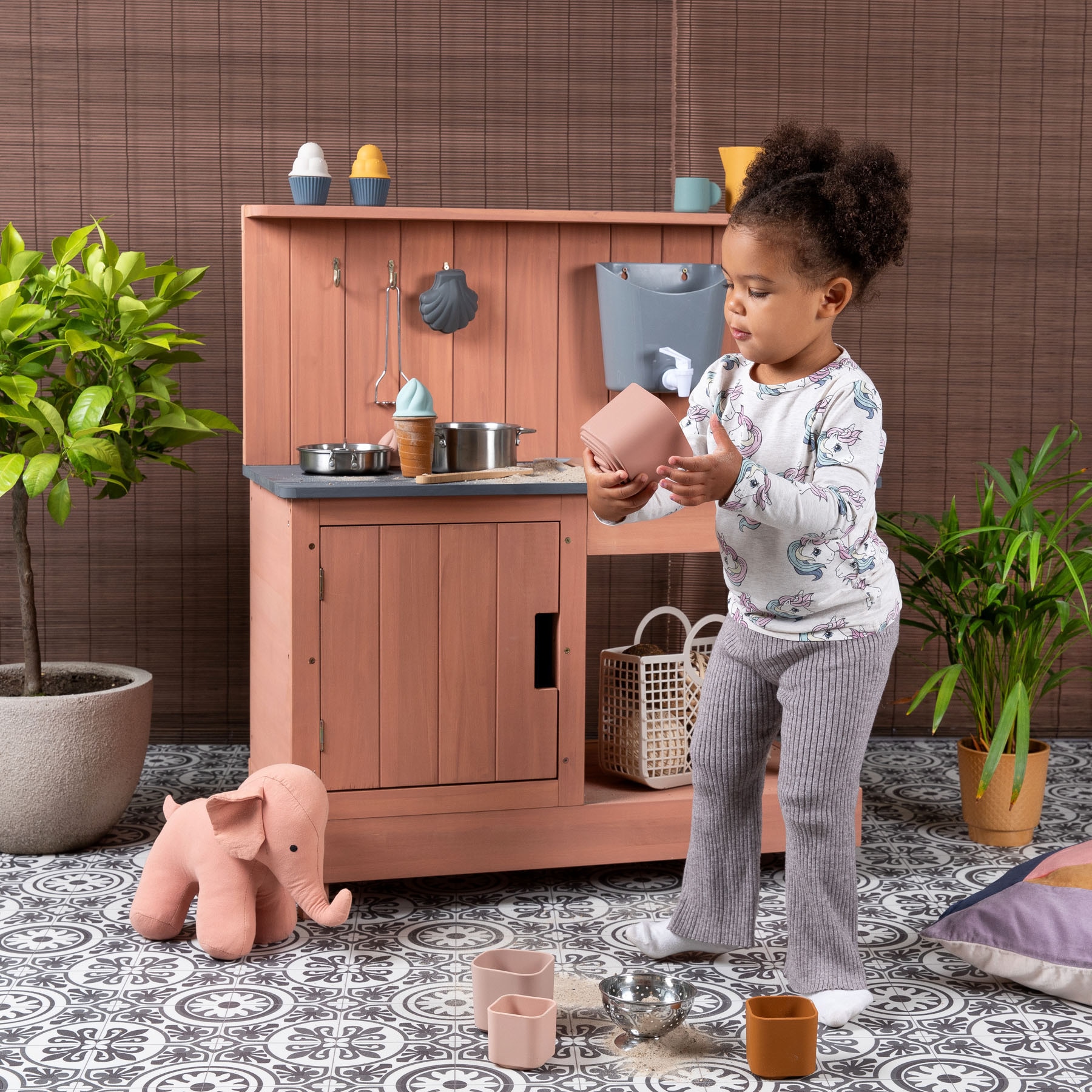 MUDDY BUDDY® Outdoor-Spielküche »Matschküche Mud Expert« Dieses Produkt besteht aus FSC®-zertifiziertem Material.