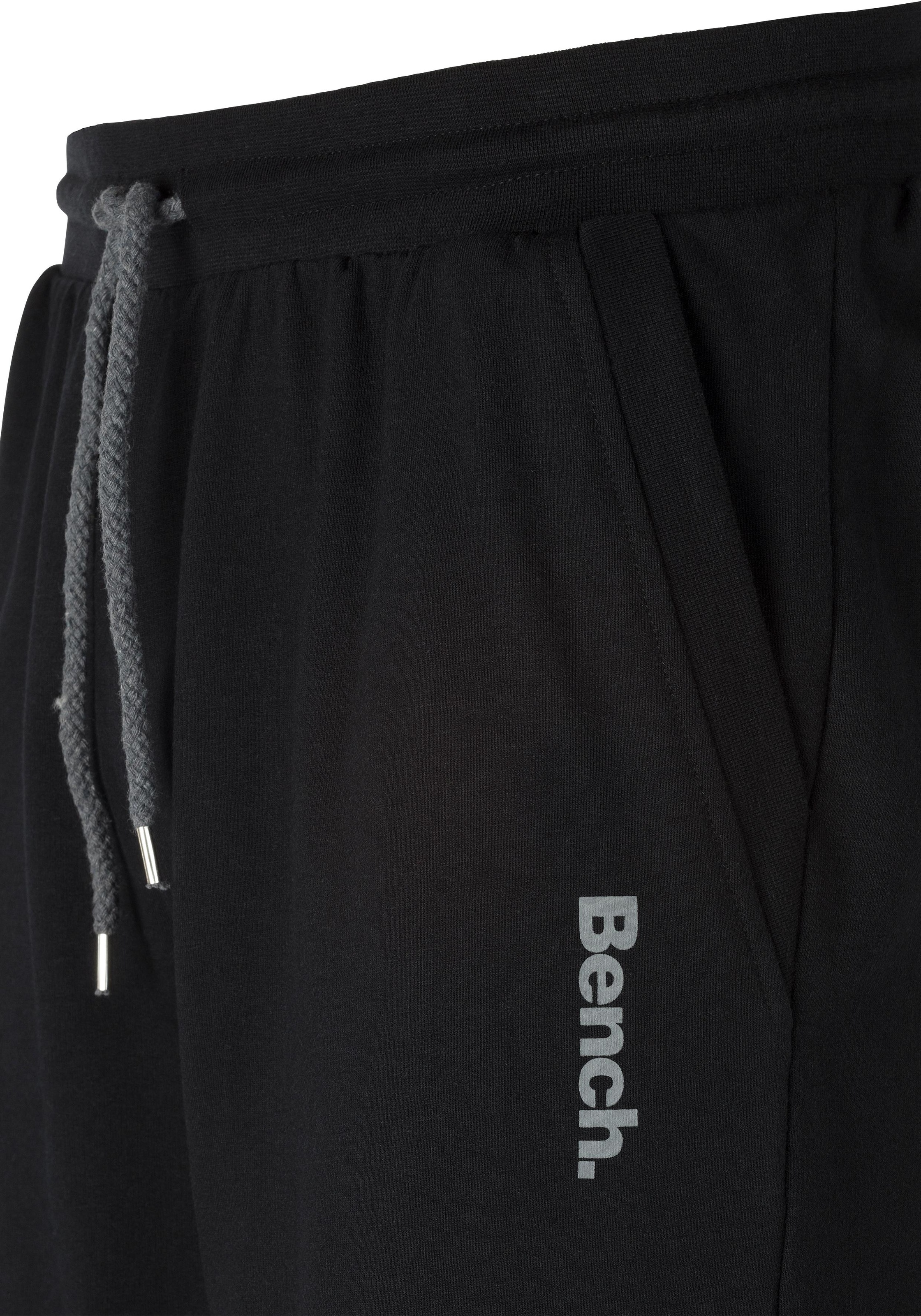 4. Bild von Bench. Loungewear Sweatshorts, mit seitlichen Taschen