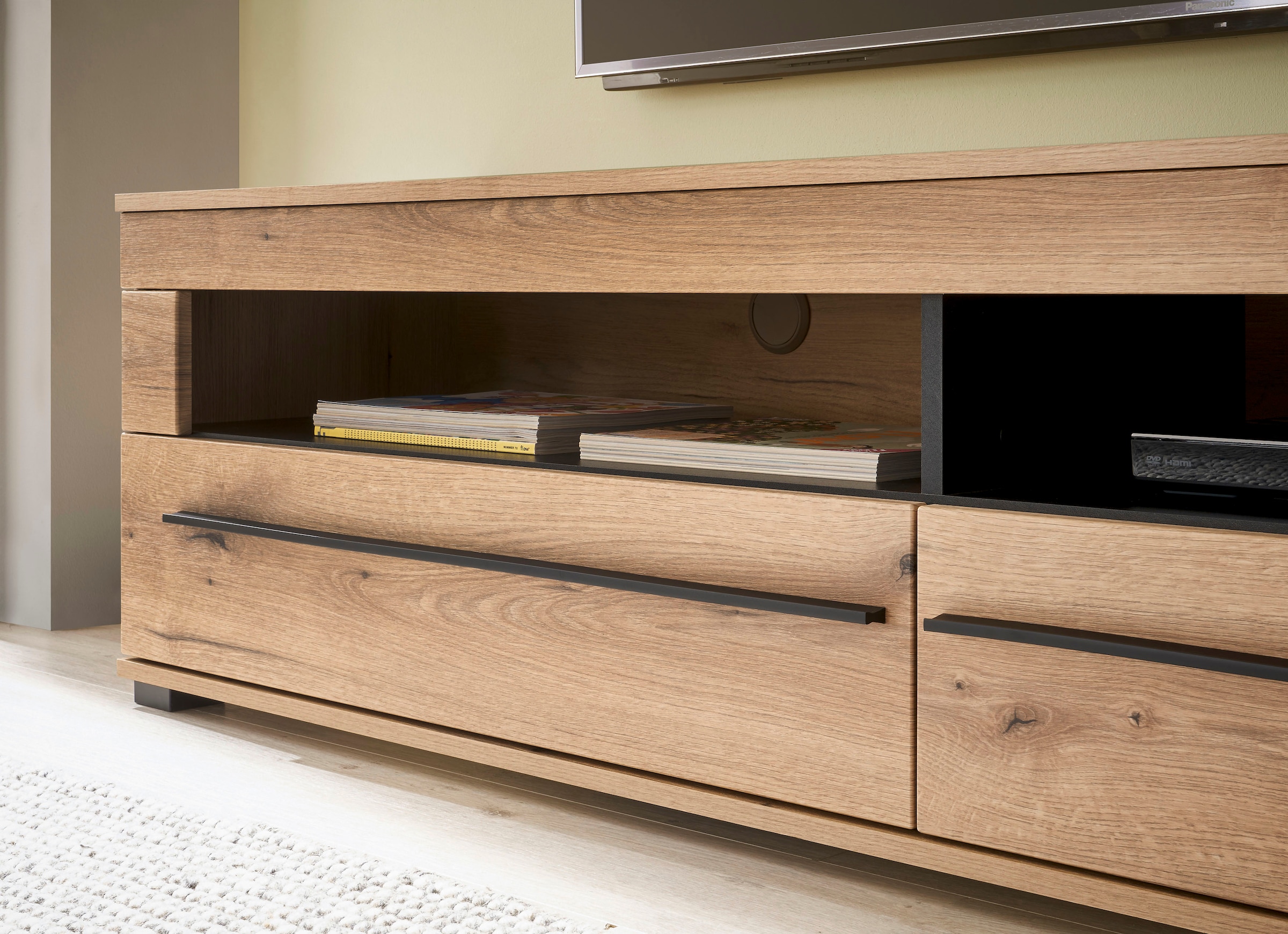 INOSIGN Wohnwand »Cantara, moderne Anbauwand, Wohnzimmer-Set, in Eiche Evoke oder Weiß«, (Set), enthält eine Vitrine, ein Lowboard und zwei Wandboards