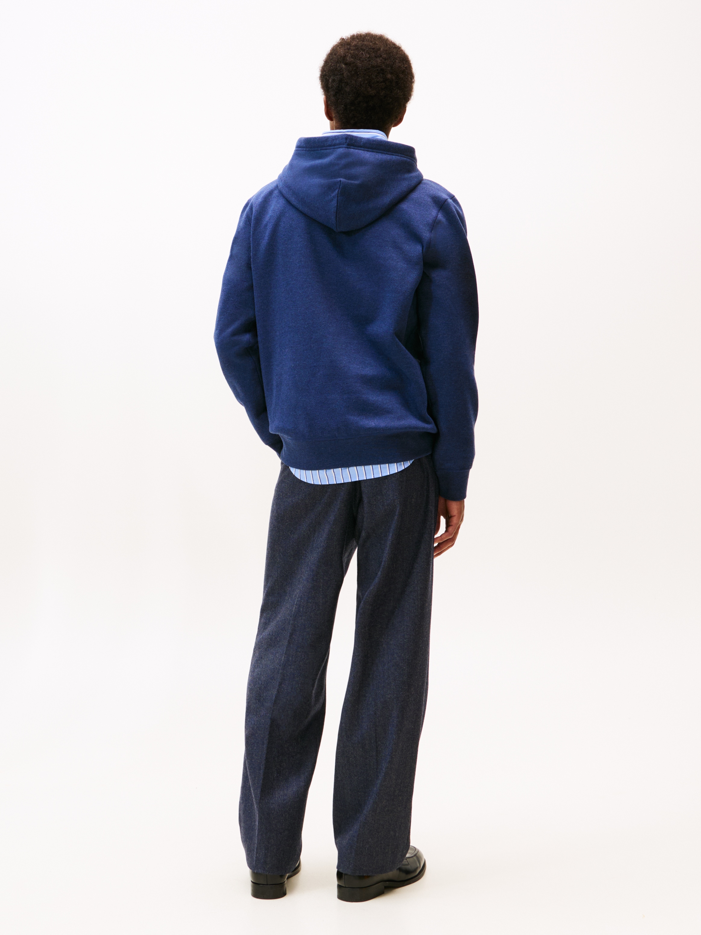 Tommy Hilfiger Hoodie »ESS SEASONAL FLEECE HOODY mit Kapuze und Kängurutasche«, unifarben, casual, regular fit, Baumwollmix, Kapuze
