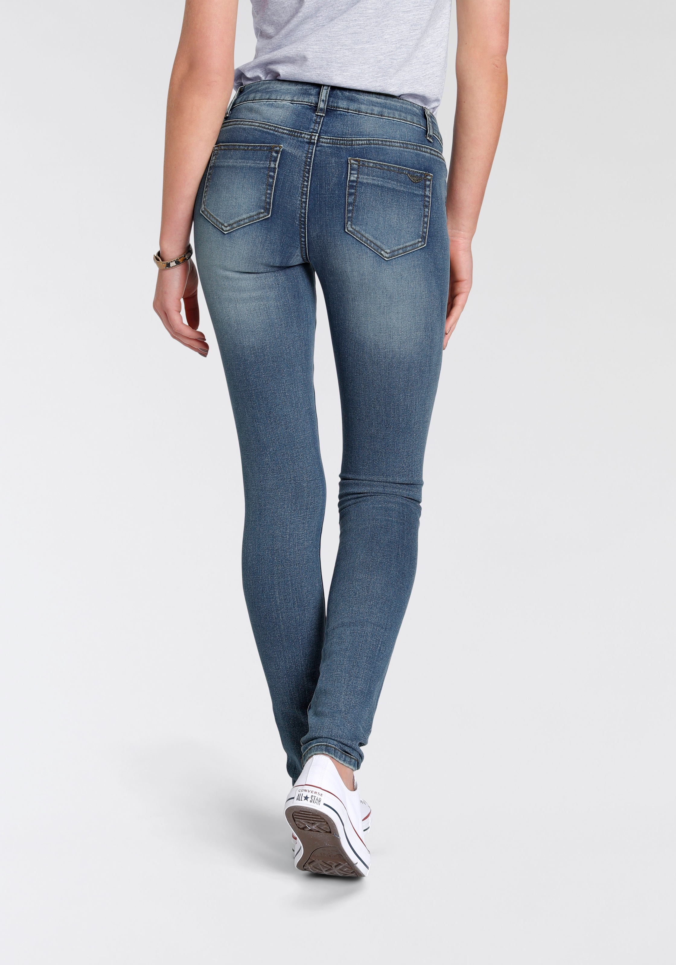 Arizona Skinny-fit-Jeans »mit Keileinsätzen«, extra-enger Beinschnitt, niedrige Leibhöhe